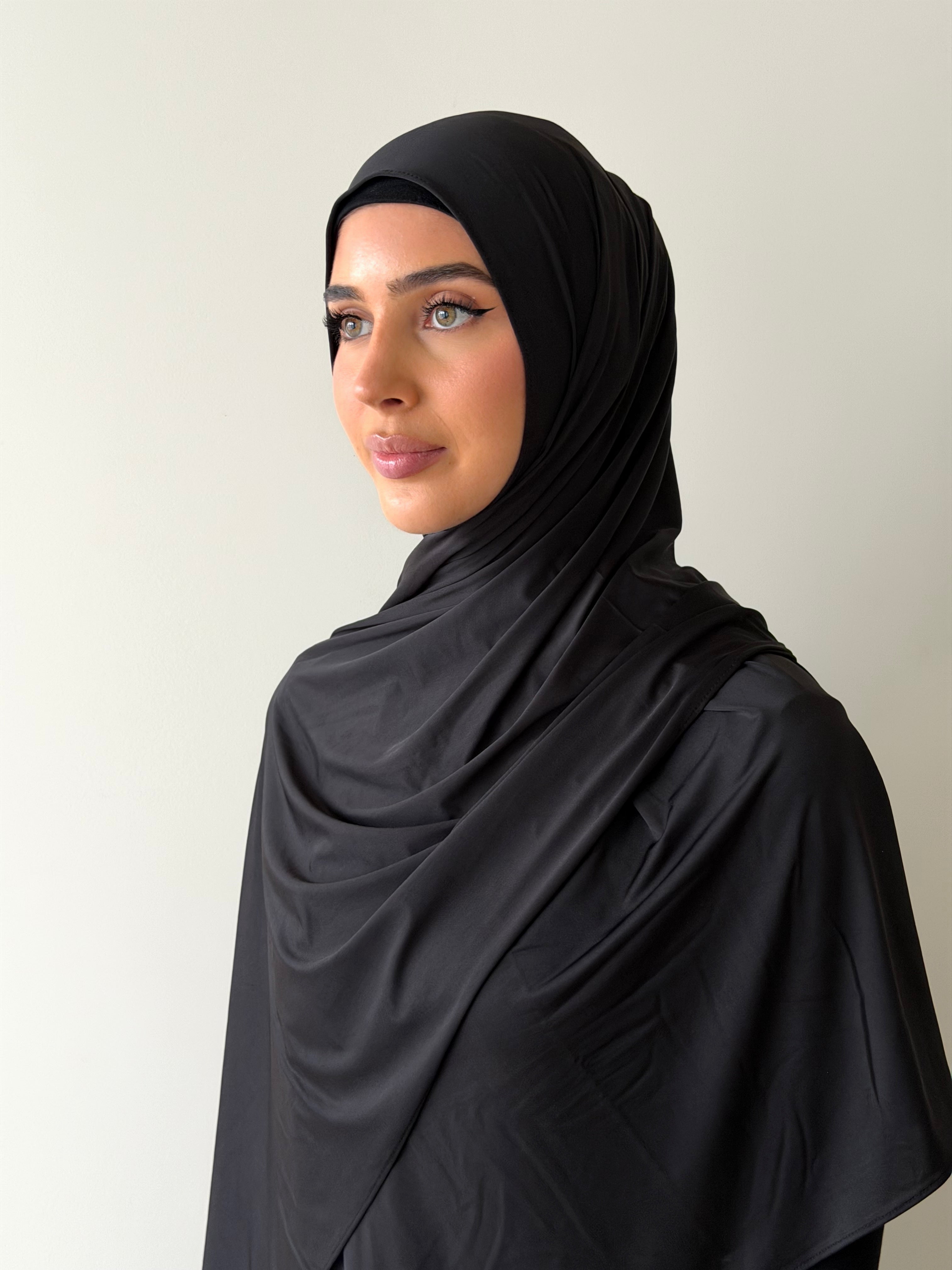 LIQUID JERSEY HIJAB- BLACK