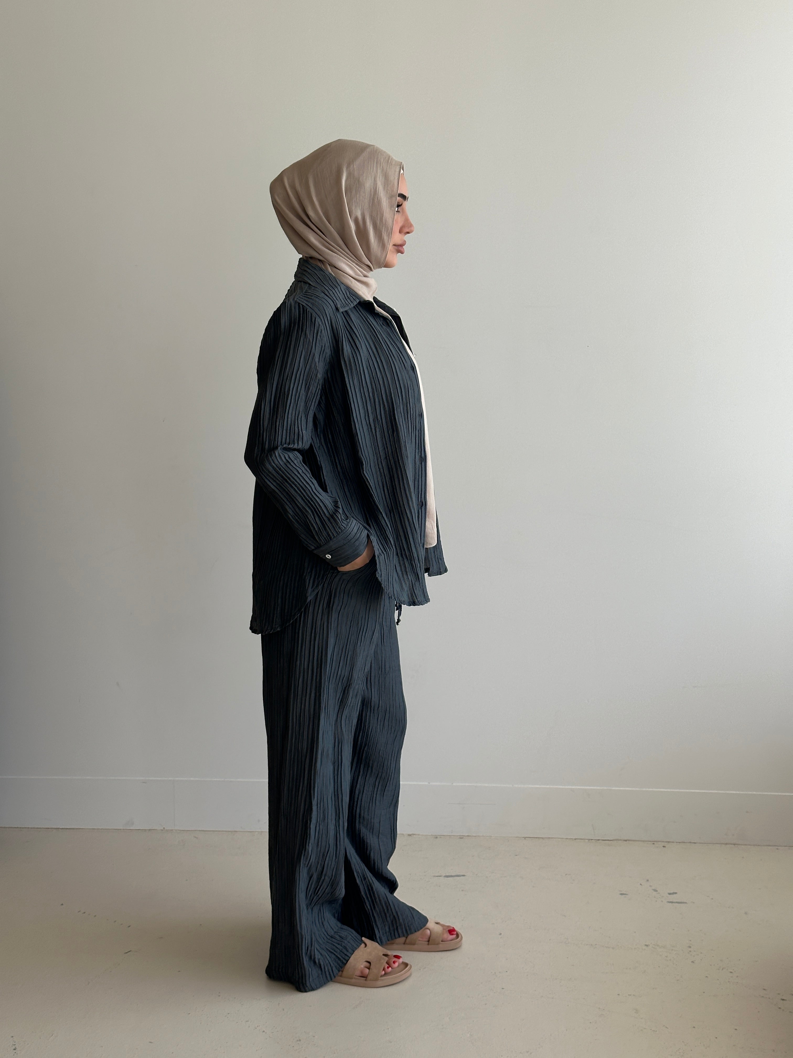 women's 2 piece modest fashion summer set, co-ord includes button up long sleeve shirt with matching loose pant. fabrication is crinkled, lightweight and breathable for summer. can wear it everyday, to work, brunch, picnic and can be transformed to a night outfit to wear with heels and dress it more up for dinner dates.