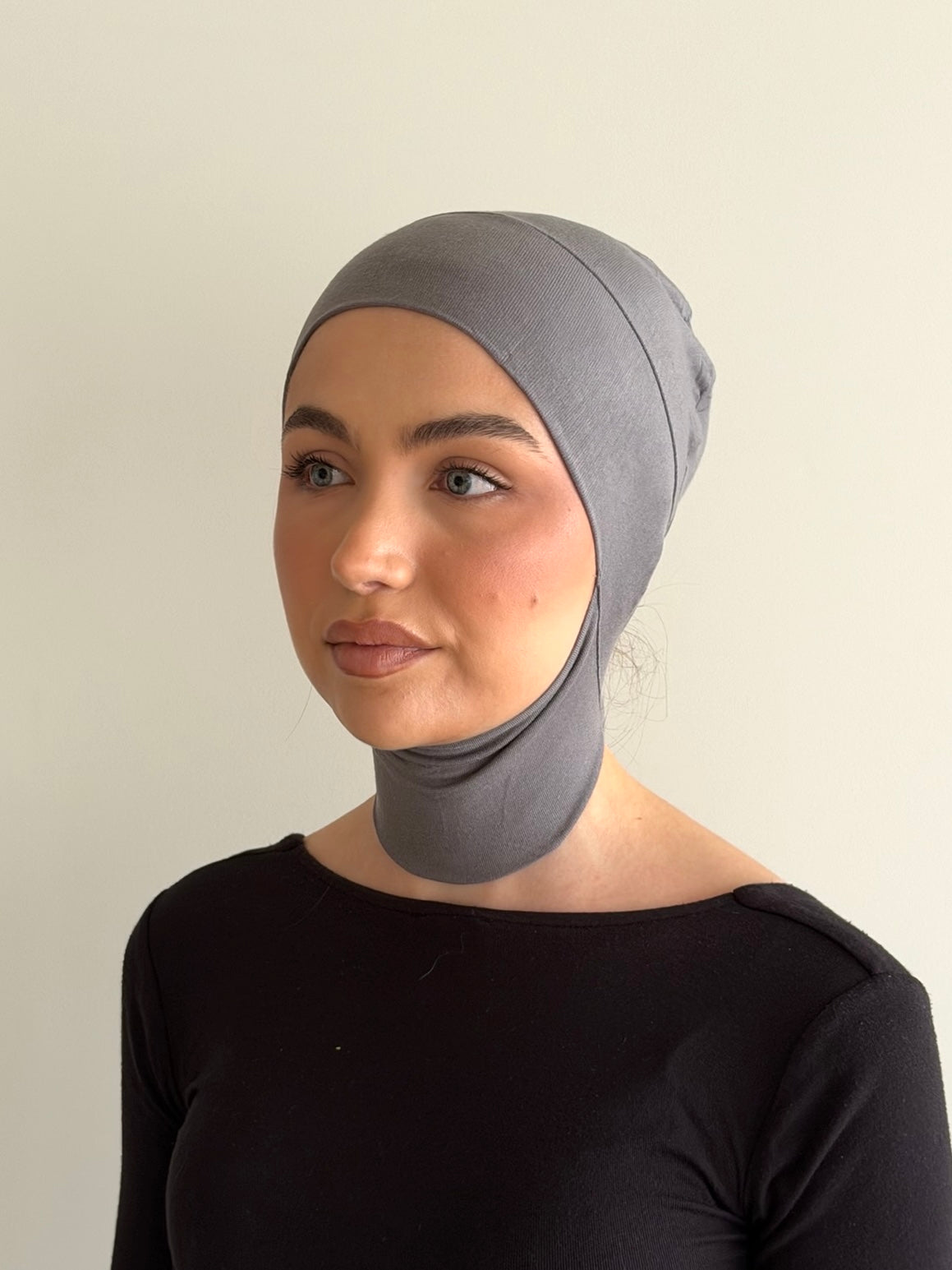 NECK TIE CAP- GREY
