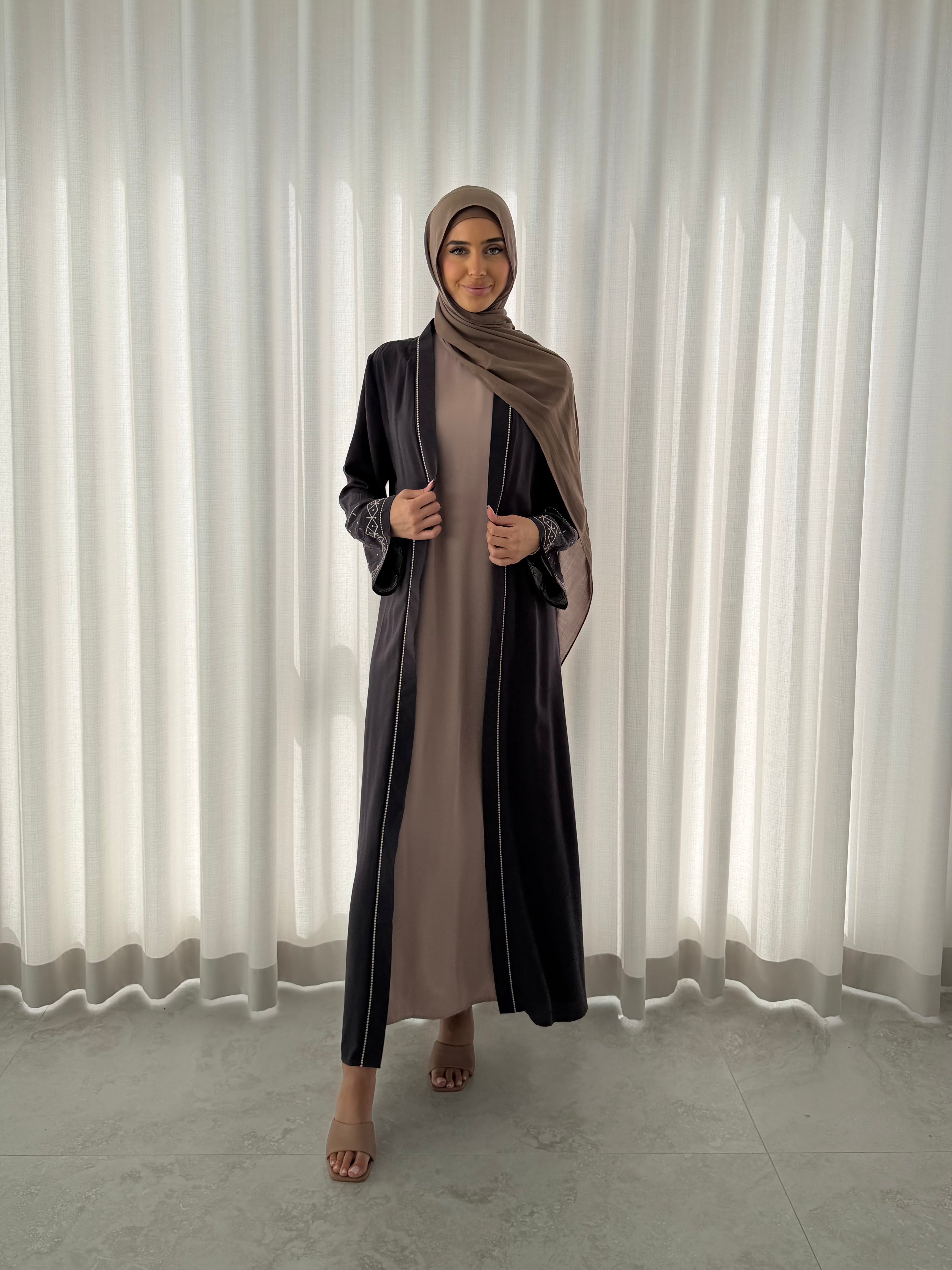 SAFINA OPEN ABAYA- GREY