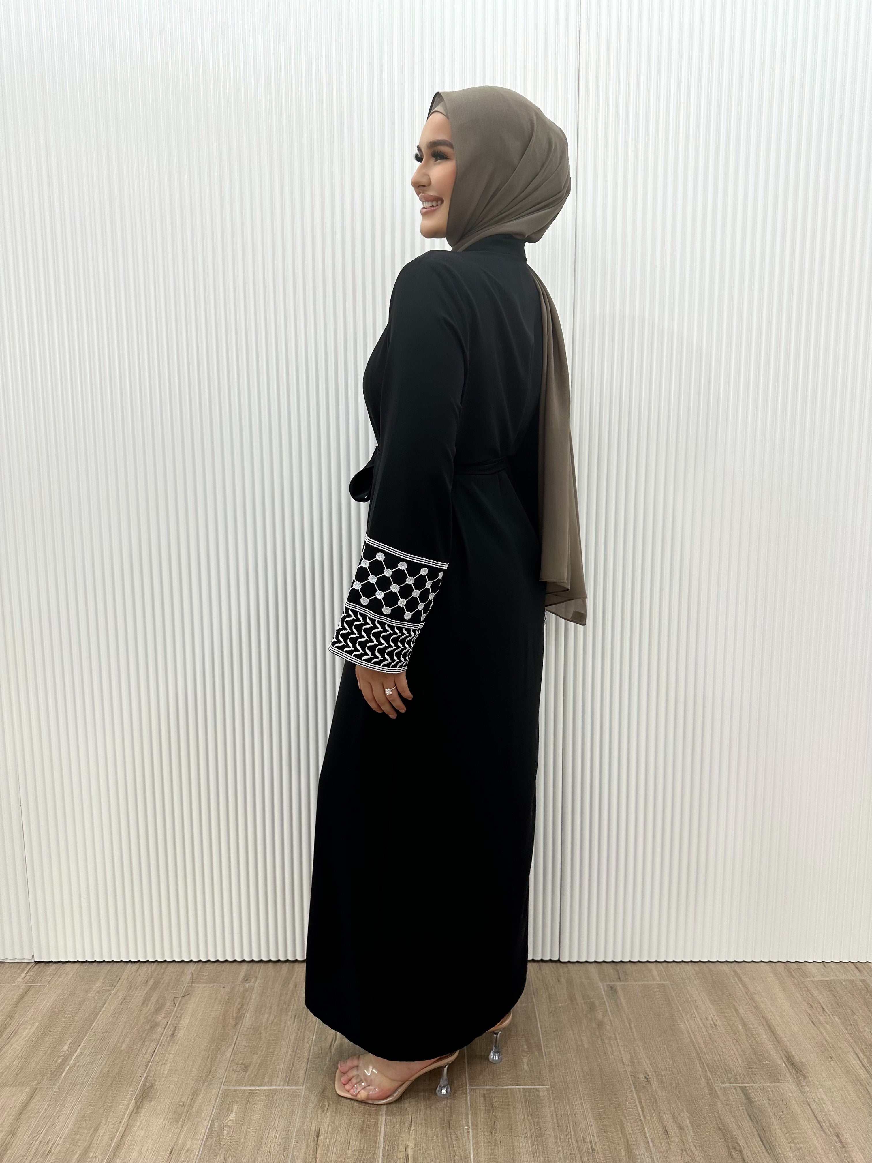 KEFFIYEH SLEEVE ABAYA