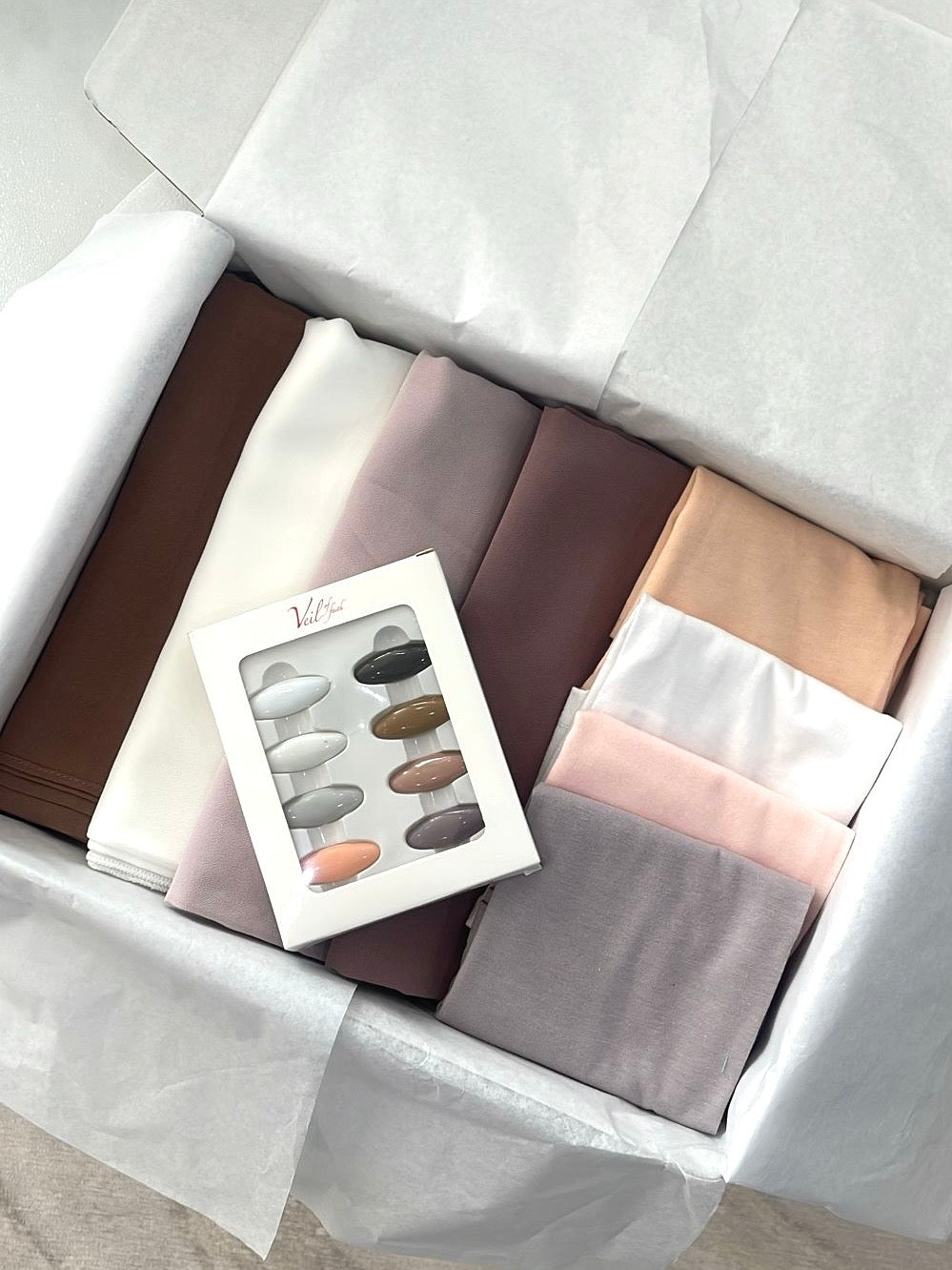 CLOUD HIJAB GIFT BOX with pin box