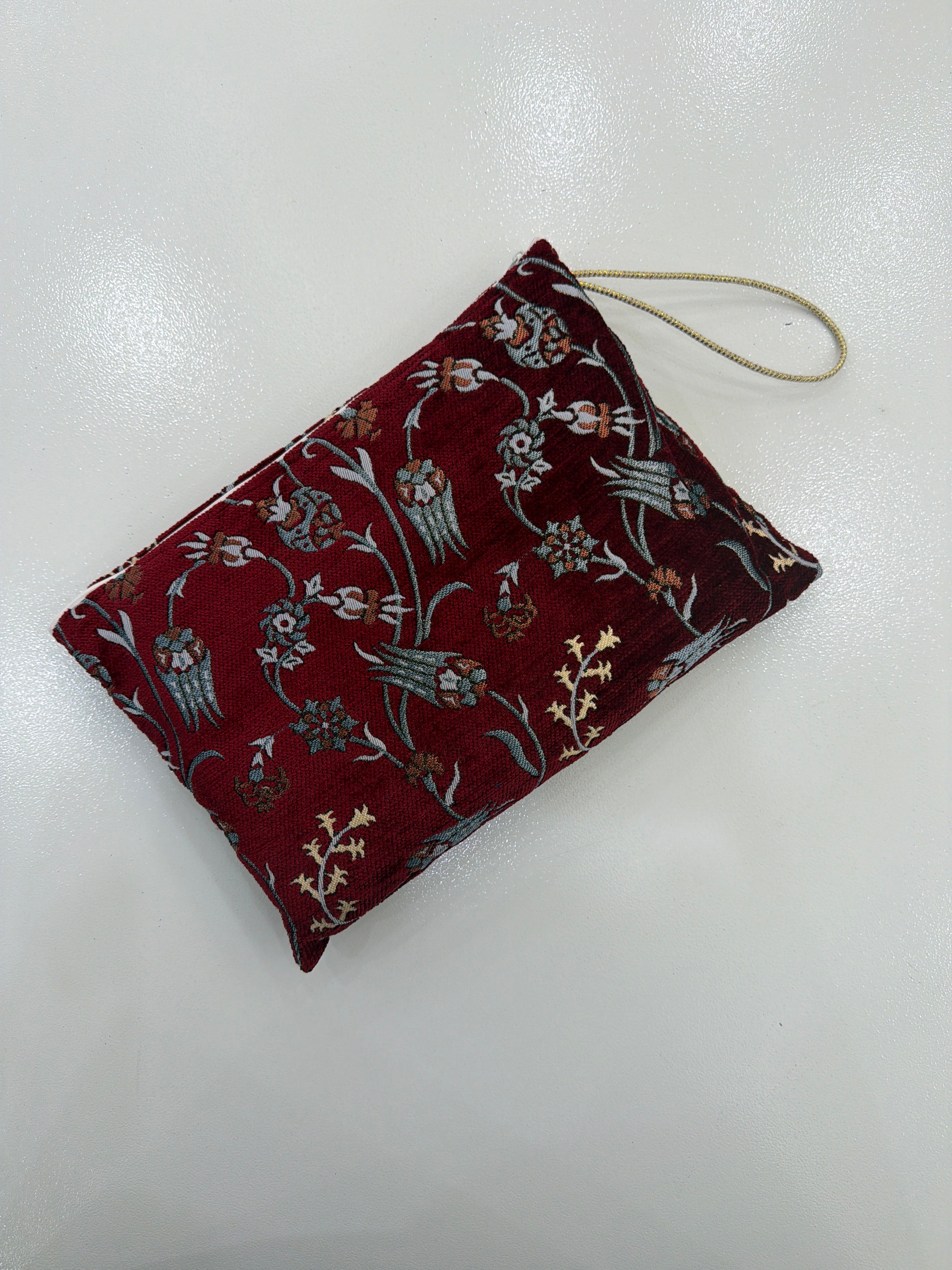 EMBROIDERED TRAVEL PRAYER MAT