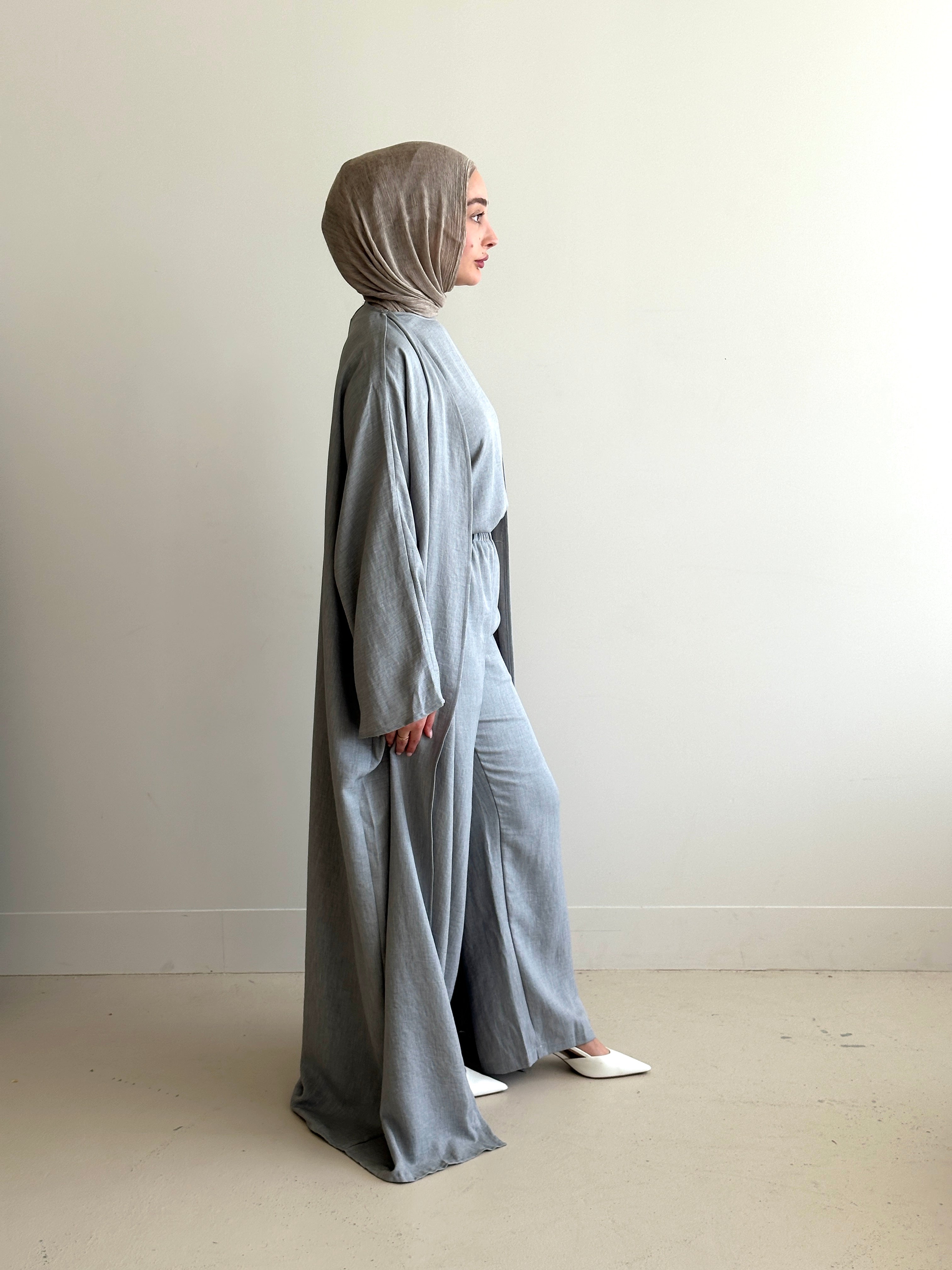 women's 3 piece set. includes loose pant with sleeveless top and full length kimono. available in 4 colours. set is lightweight, loose, comfortable, versatile, modest with full coverage and is for hijabi muslim women. Beautiful to wear dressed down or up- brunch, picnic, gatherings, dinners, engagement, day/night event and graduations.