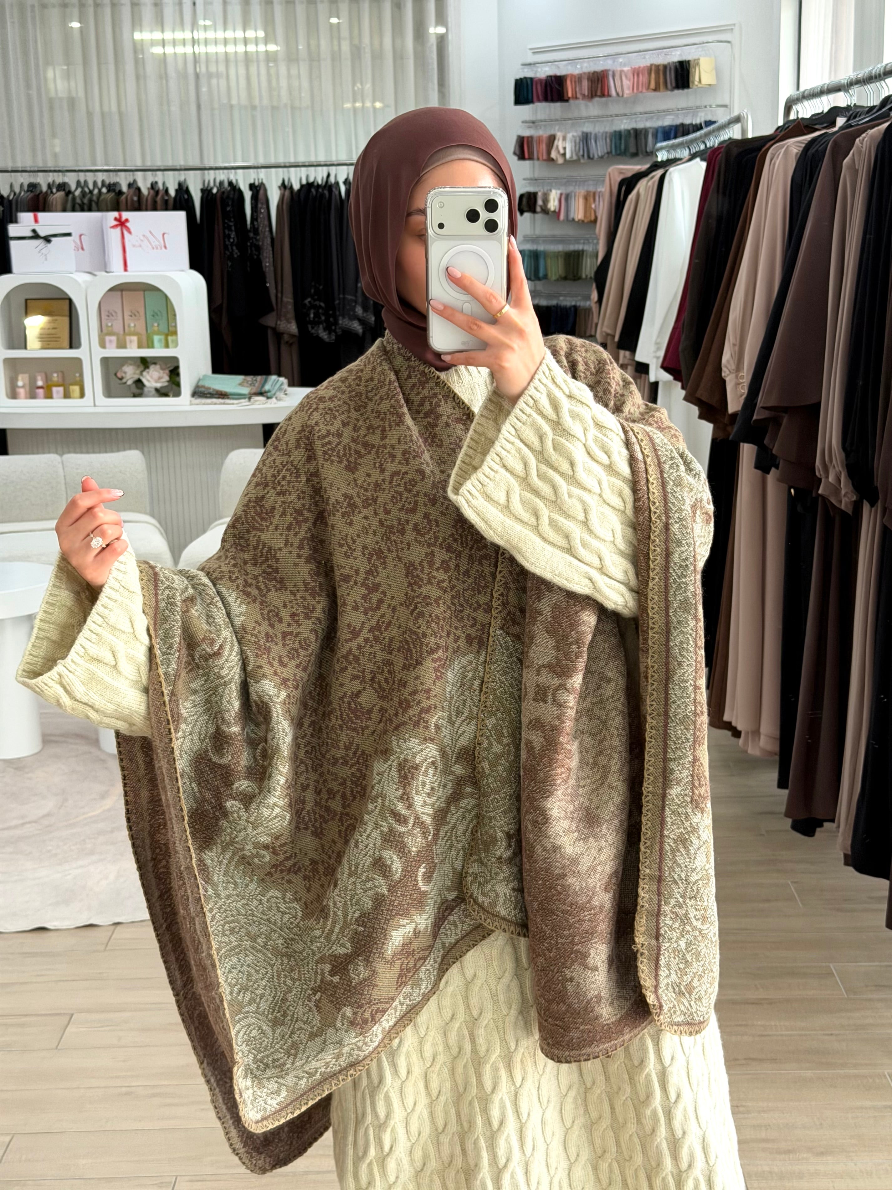 HERITAGE PONCHO- OLIVE
