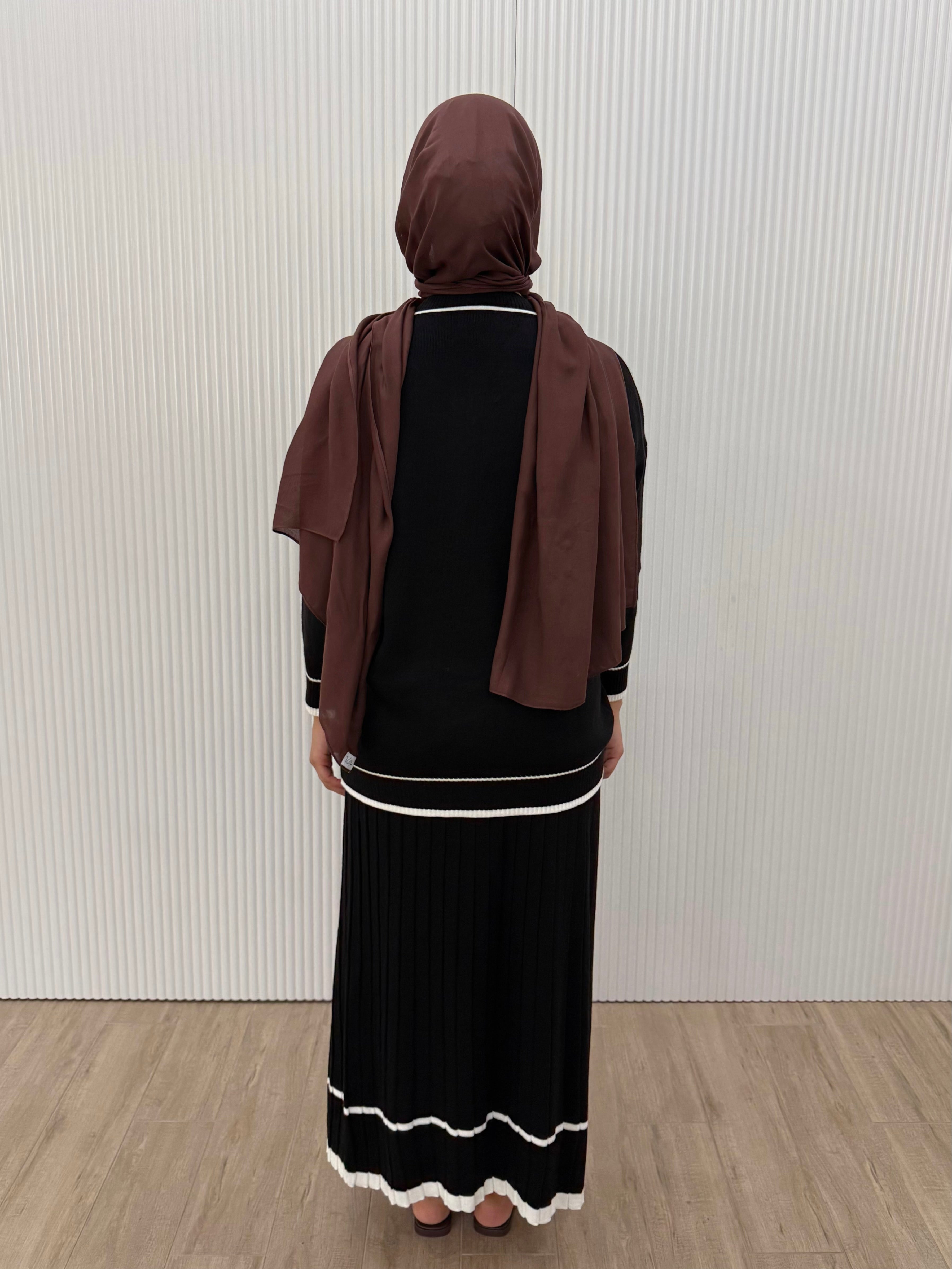 KNIT PLEATED SKIRT & TOP