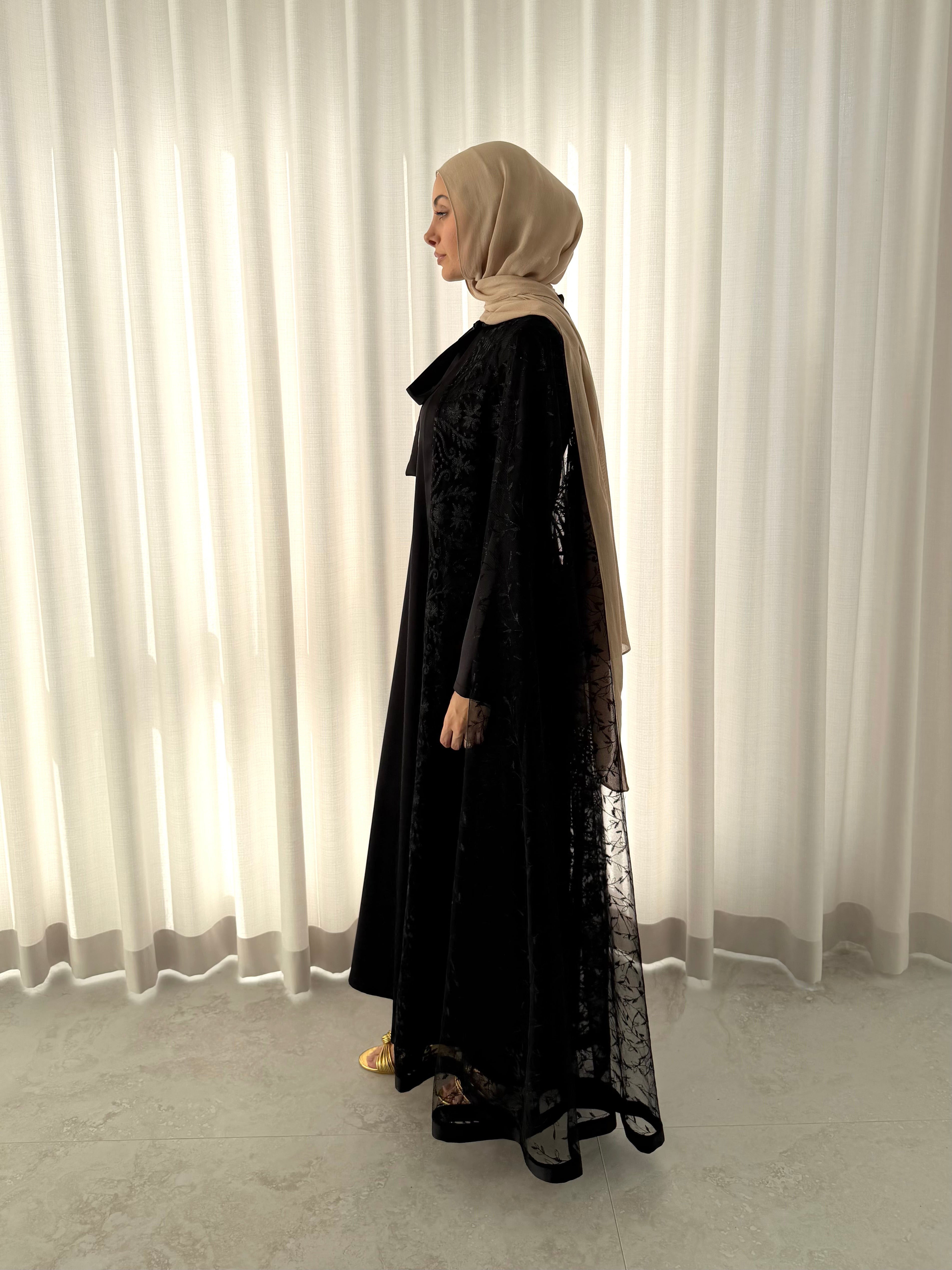 ZARINA CAPE SET