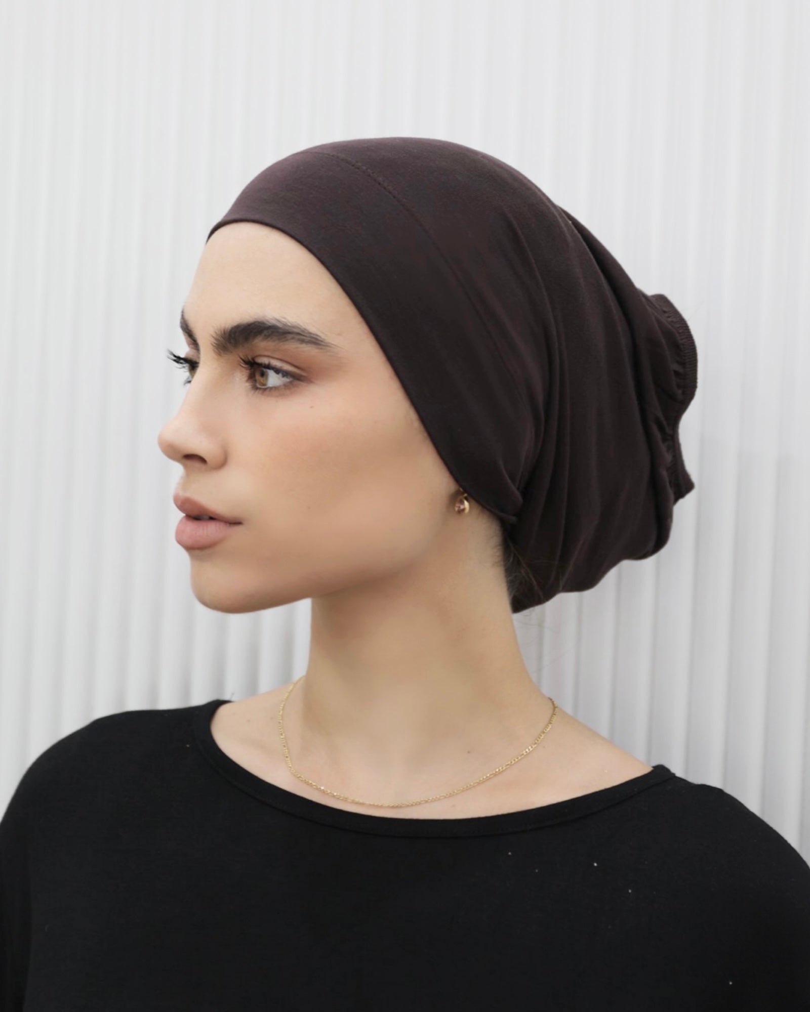 Made by natural bamboo fibres which gives a soft and comfortable feel and use.