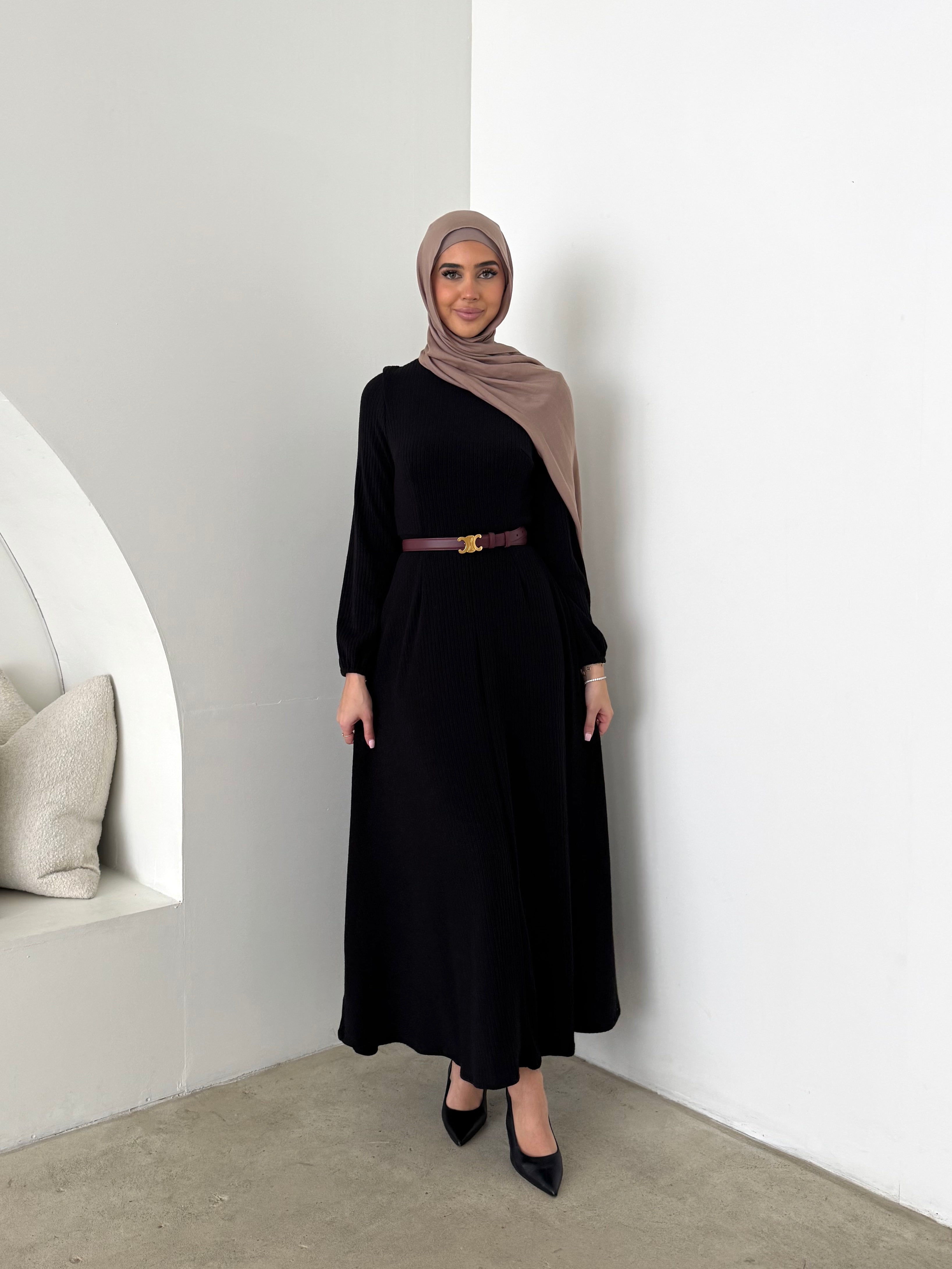 Day to Night A line maxi dress round neck long sleeves elastic cuffs rib knit