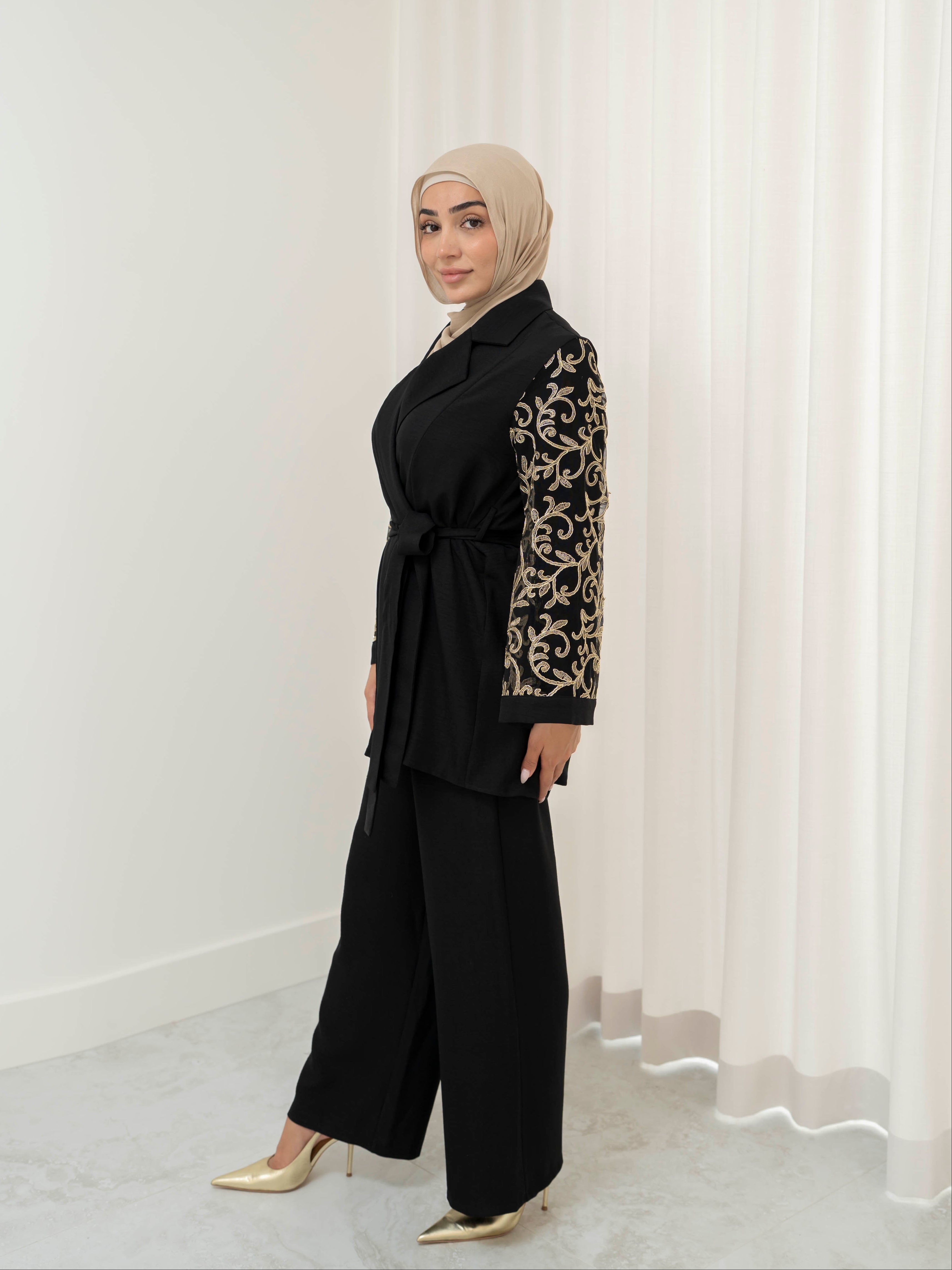 AMANI EMBROIDERED SET