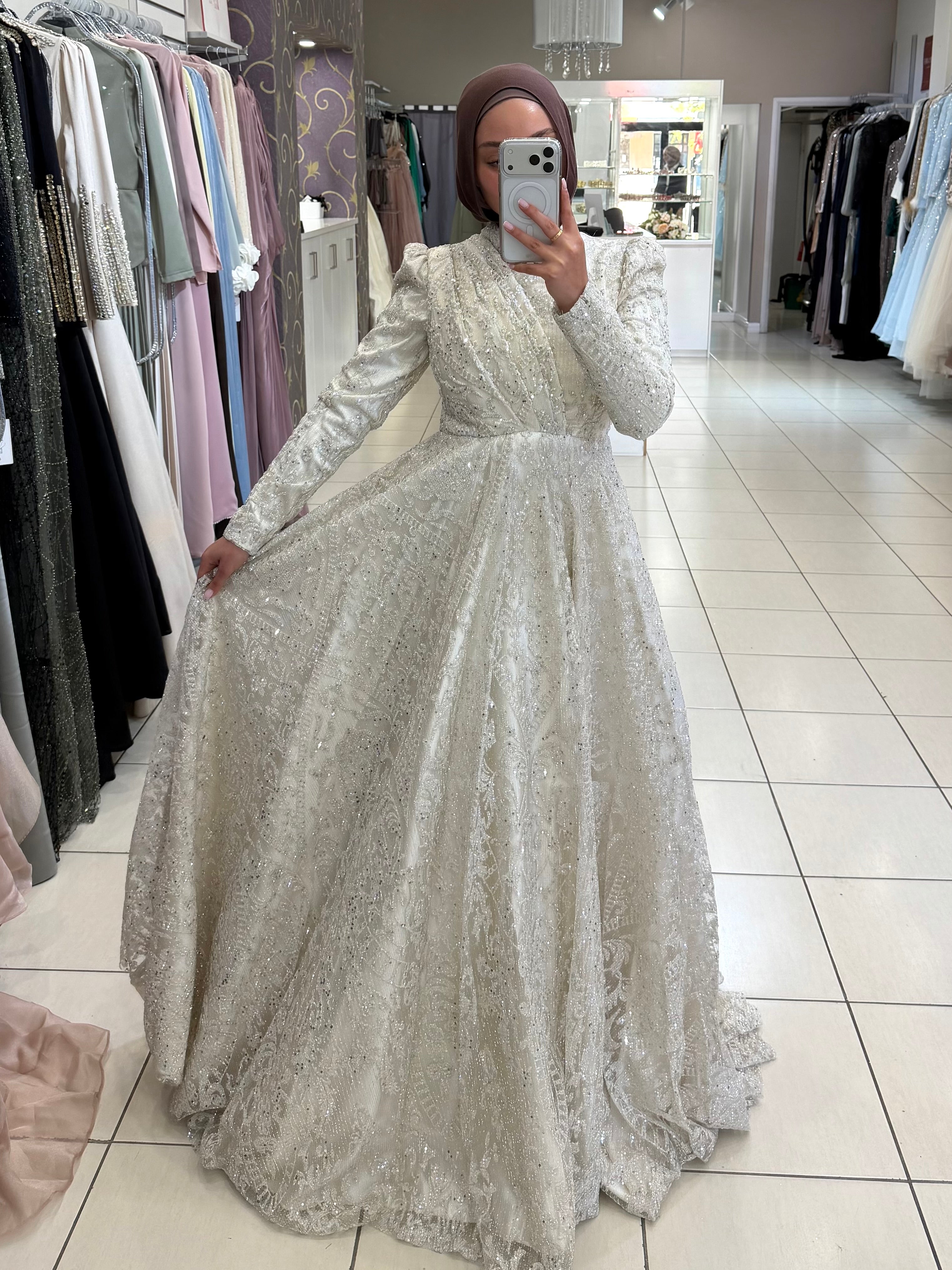LADY AMARA GOWN
