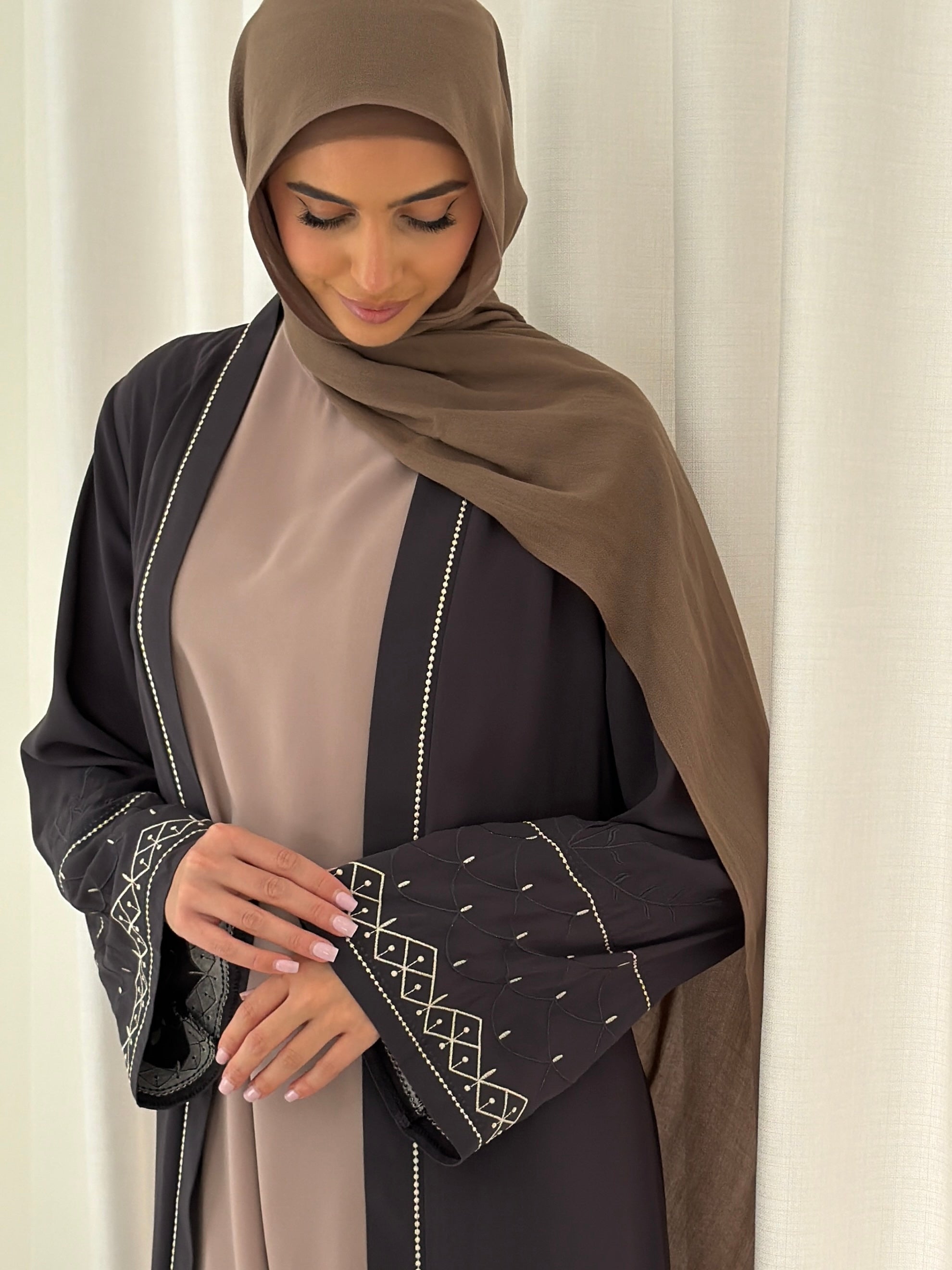 SAFINA OPEN ABAYA- GREY