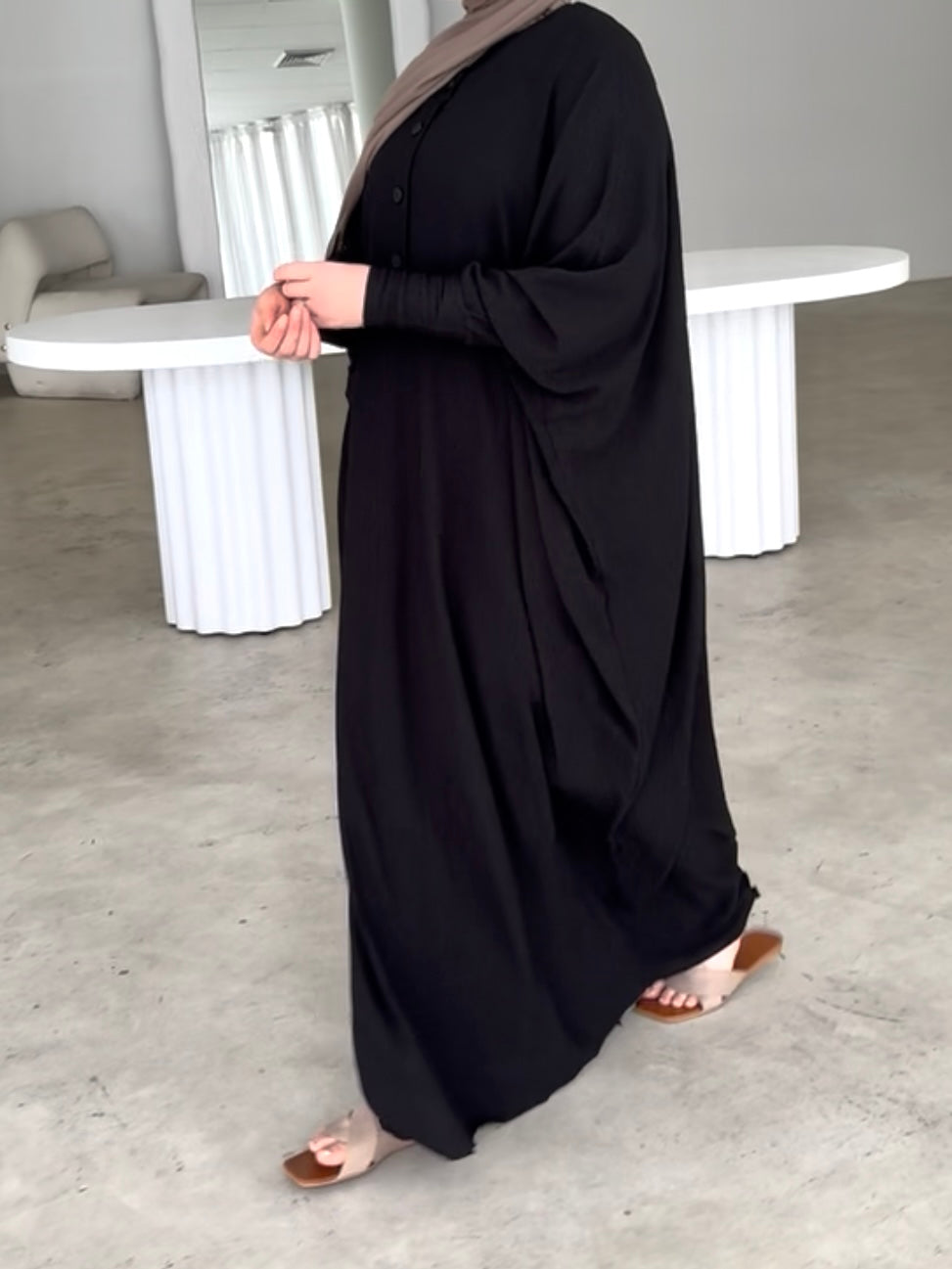 women's oversize abaya, maxi dress with long sleeves and full length, lightweight with buttons and modest for all seasons.
