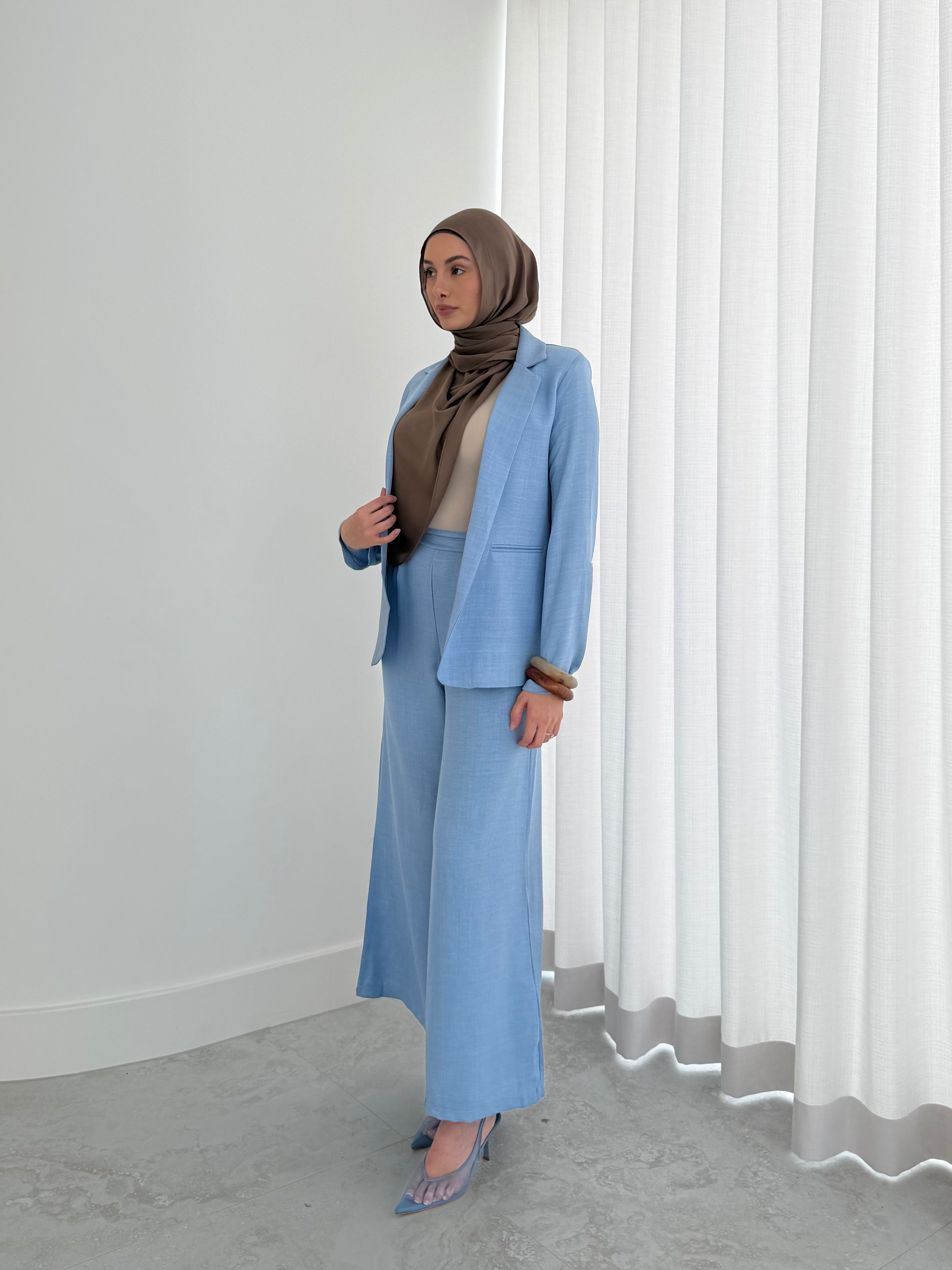women's relaxed tailored set for smart casual outings or for cooperate work. soft fabric suitable for spring summer. modest tailored jacket with wide flare pant for modest coverage and hijabi firendly.