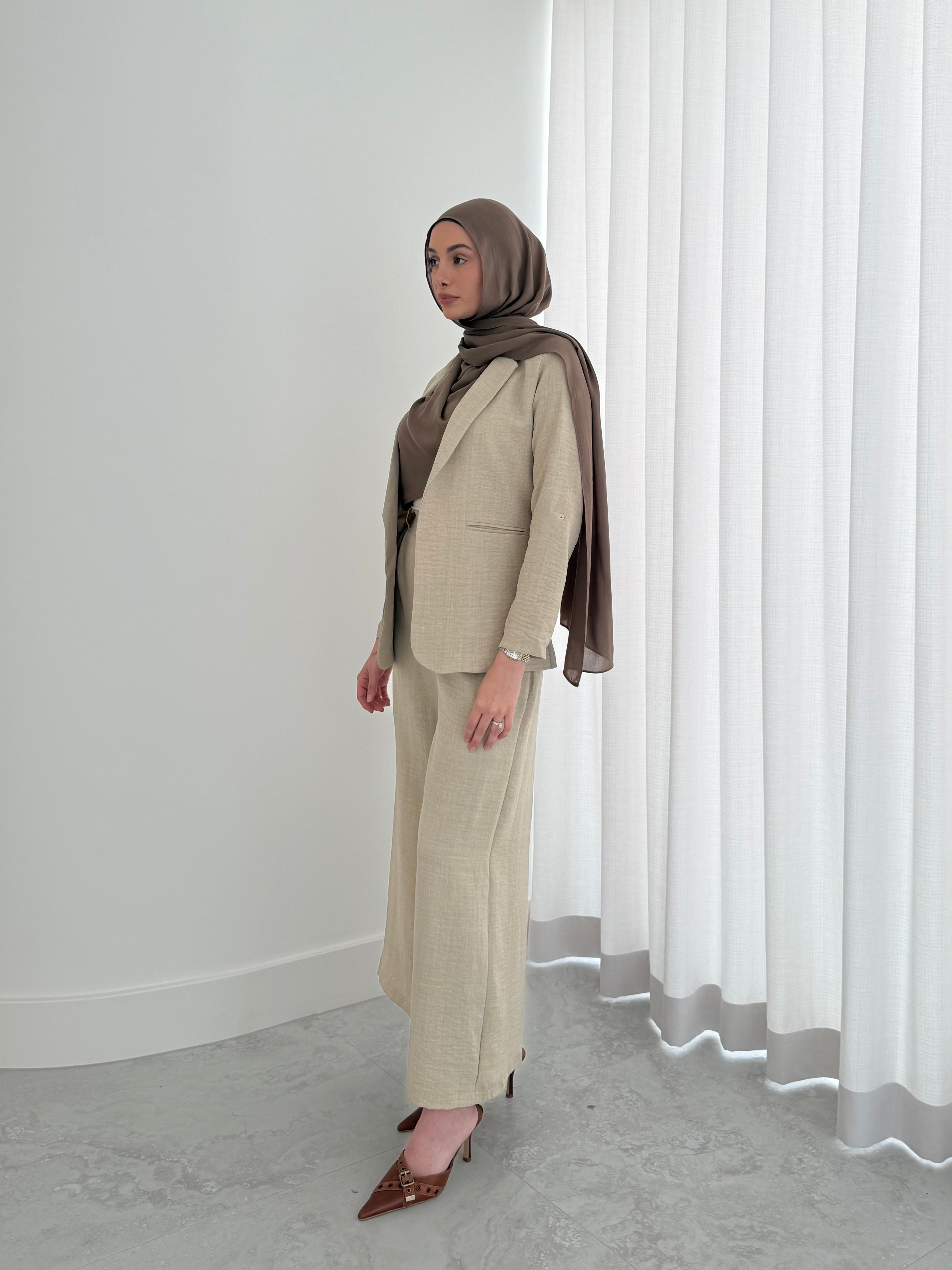 women's relaxed tailored set for smart casual outings or for cooperate work. soft fabric suitable for spring summer. modest tailored jacket with wide flare pant for modest coverage and hijabi firendly.