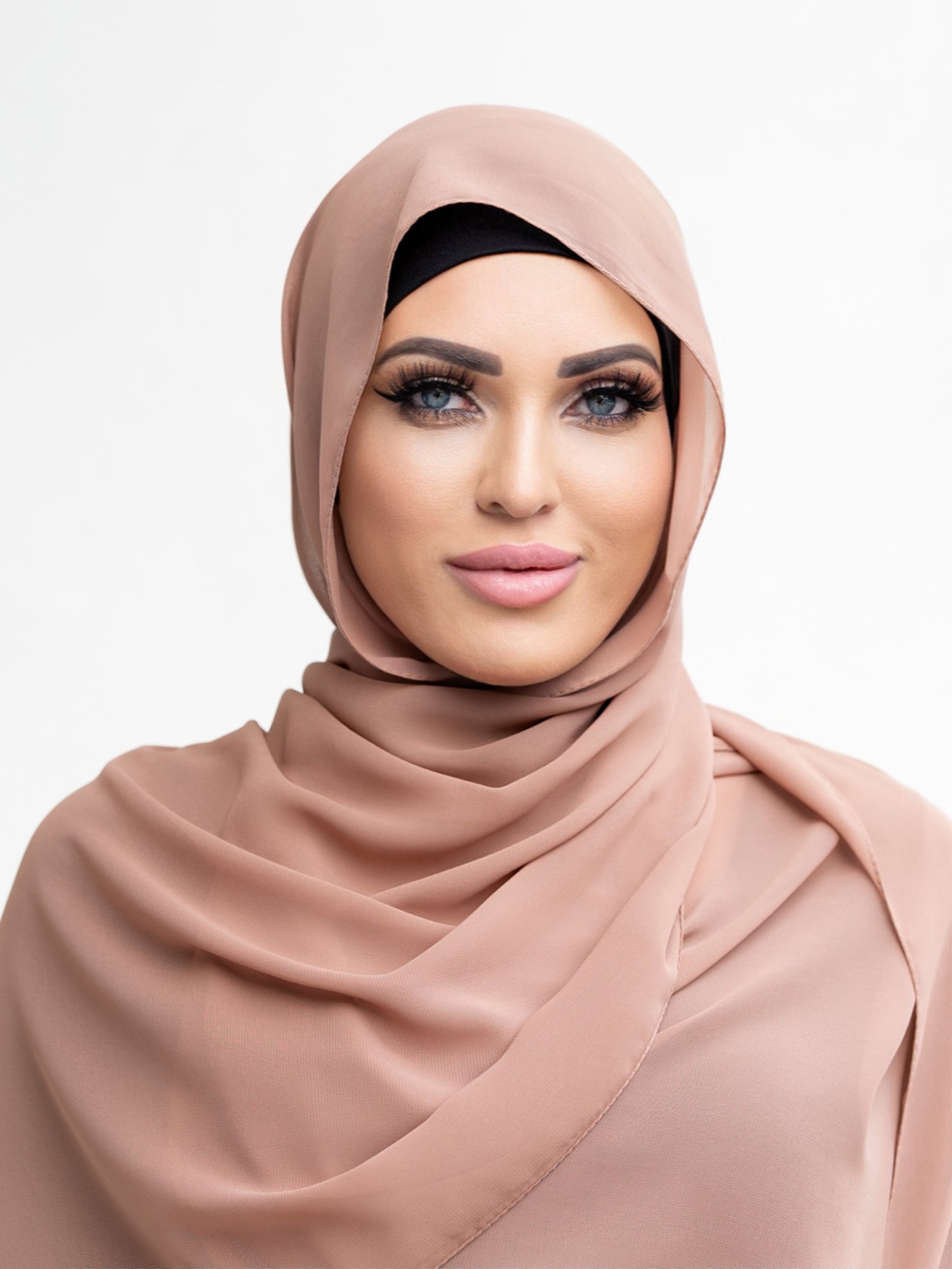 Chiffon hijab with rolled stitch 190cm x 63cm lightweight polyester scarf