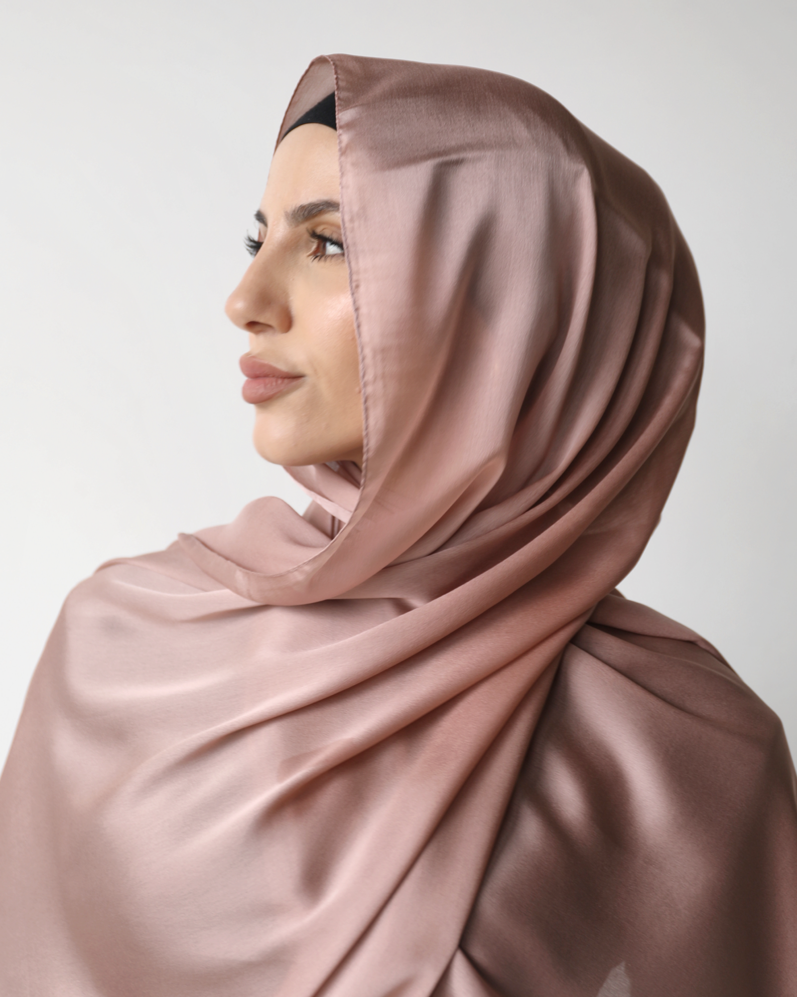 SILK LOOK ROSE SCARF