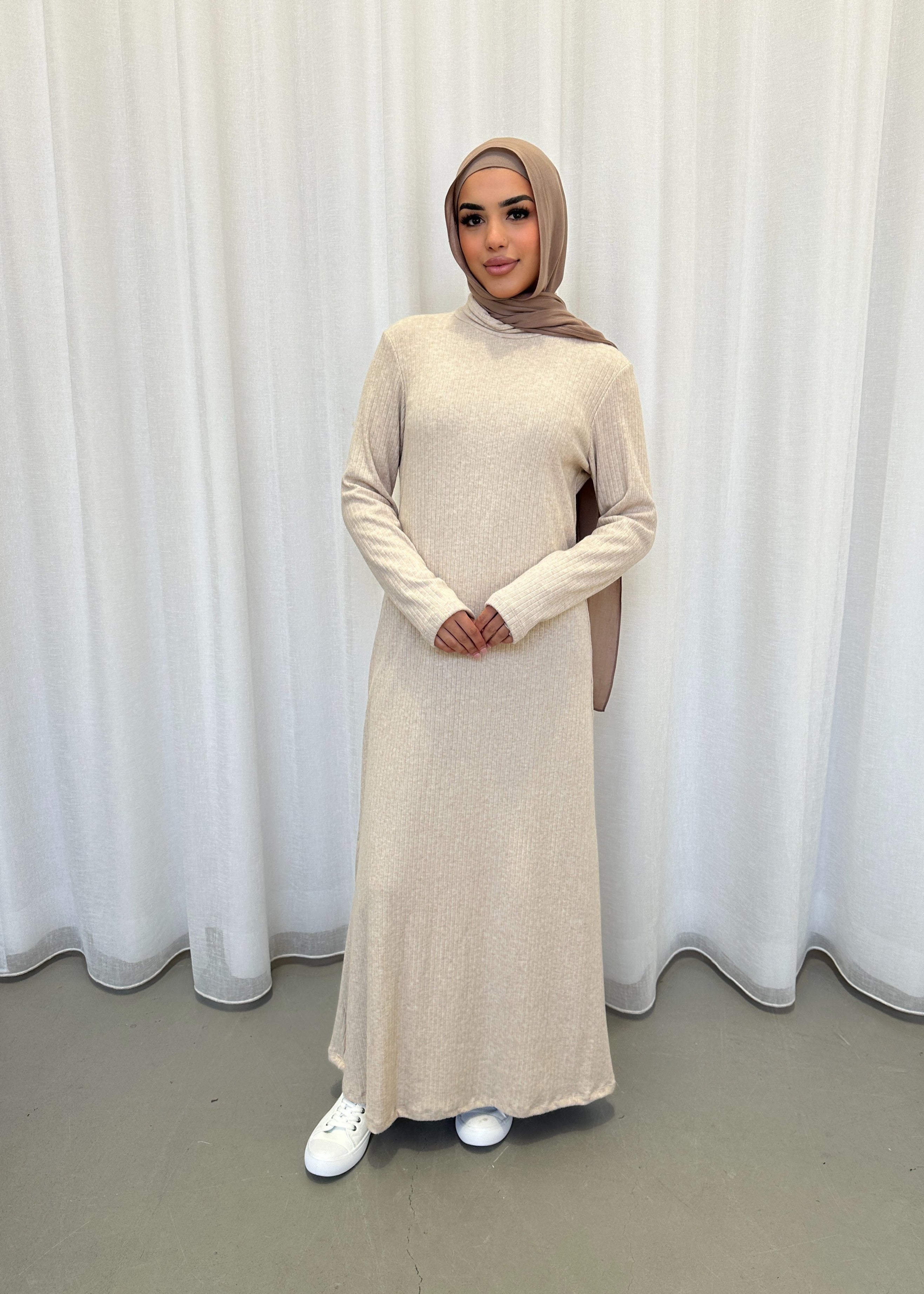 RIBBED KNIT DRESS