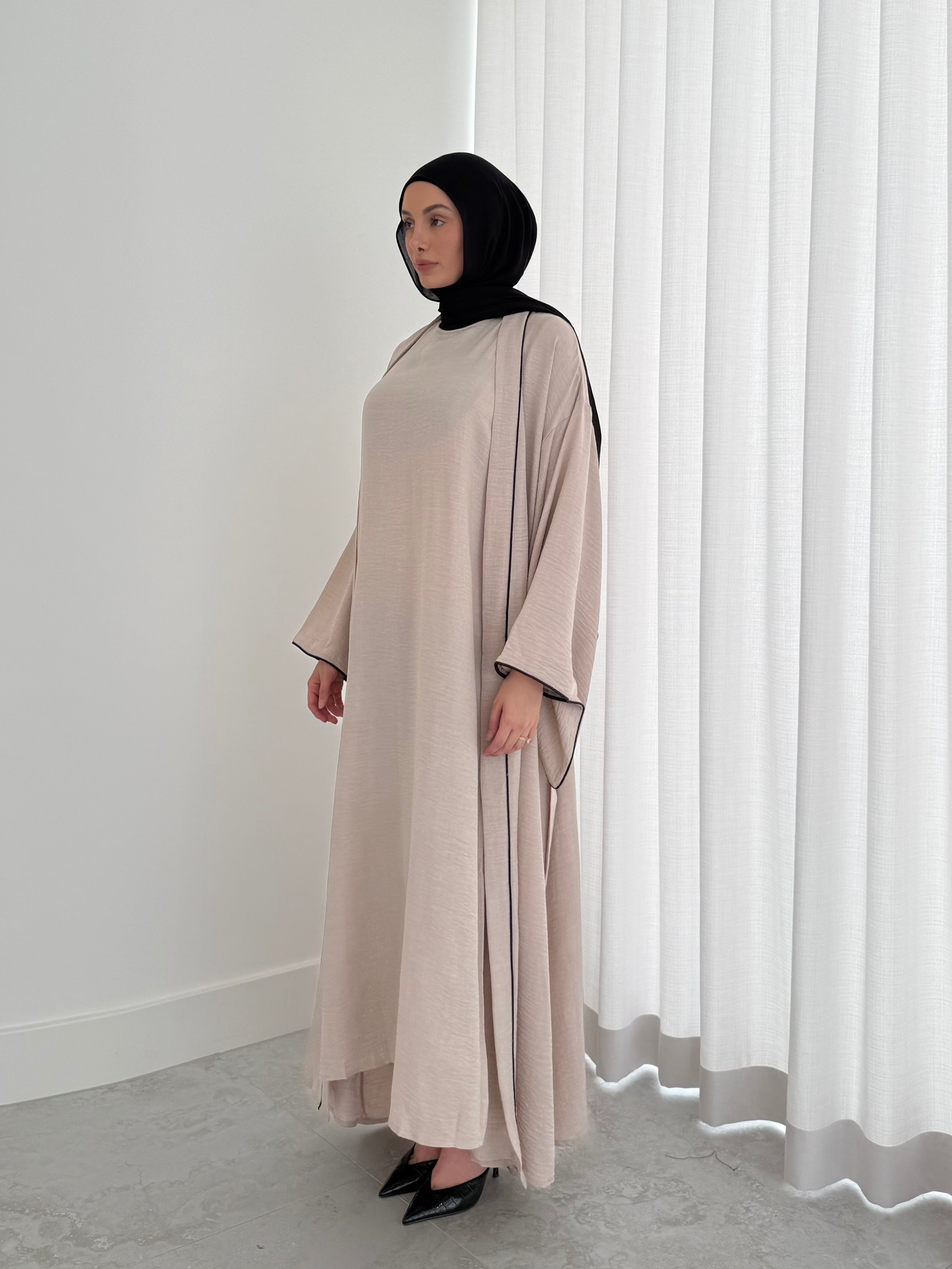 women's 2 piece abaya set, lightweight for spring/summer. full length, maxi with long sleeves with full coverage and suitable for modest hijab girls.