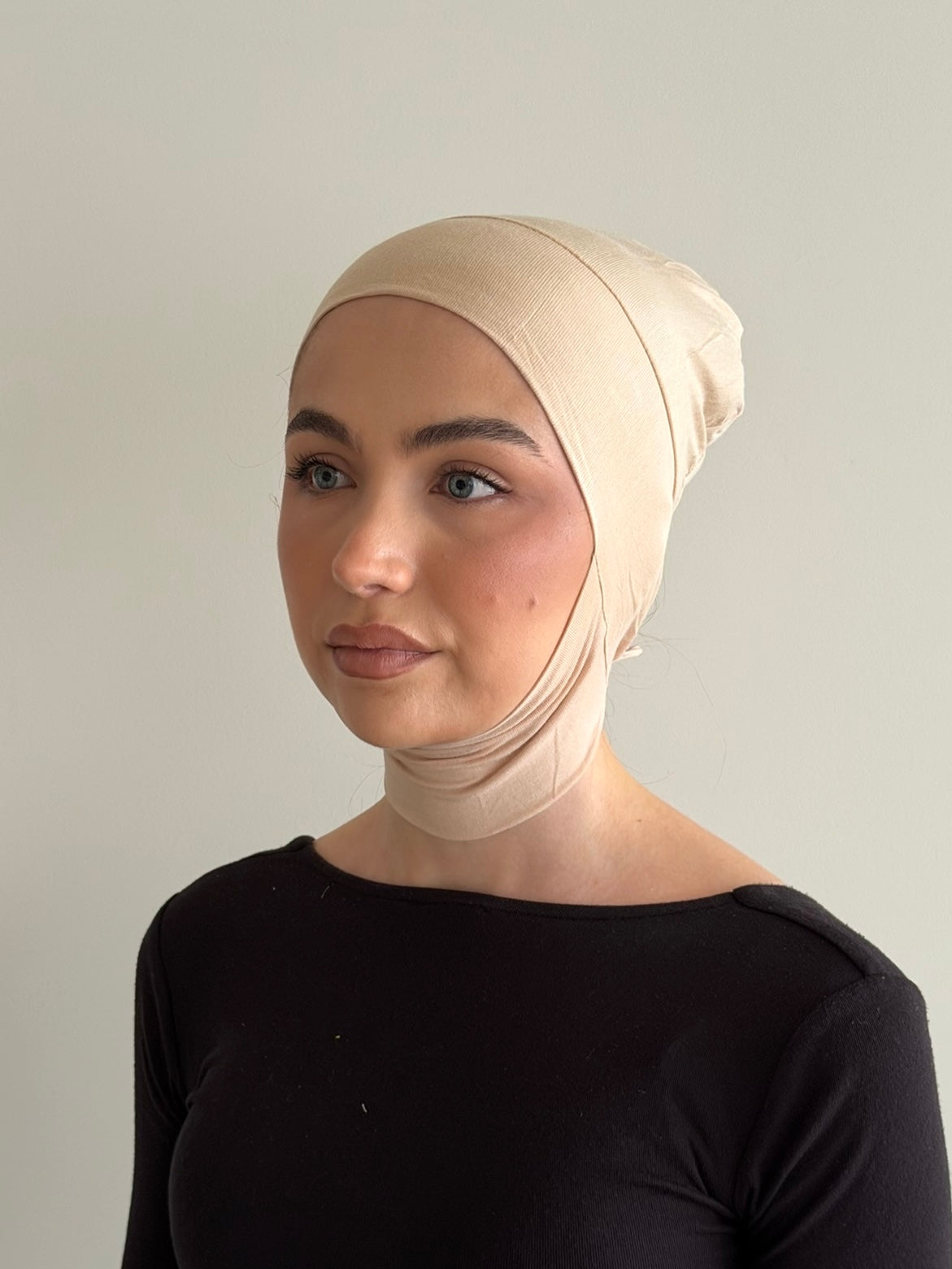 NECK TIE CAP- BEIGE