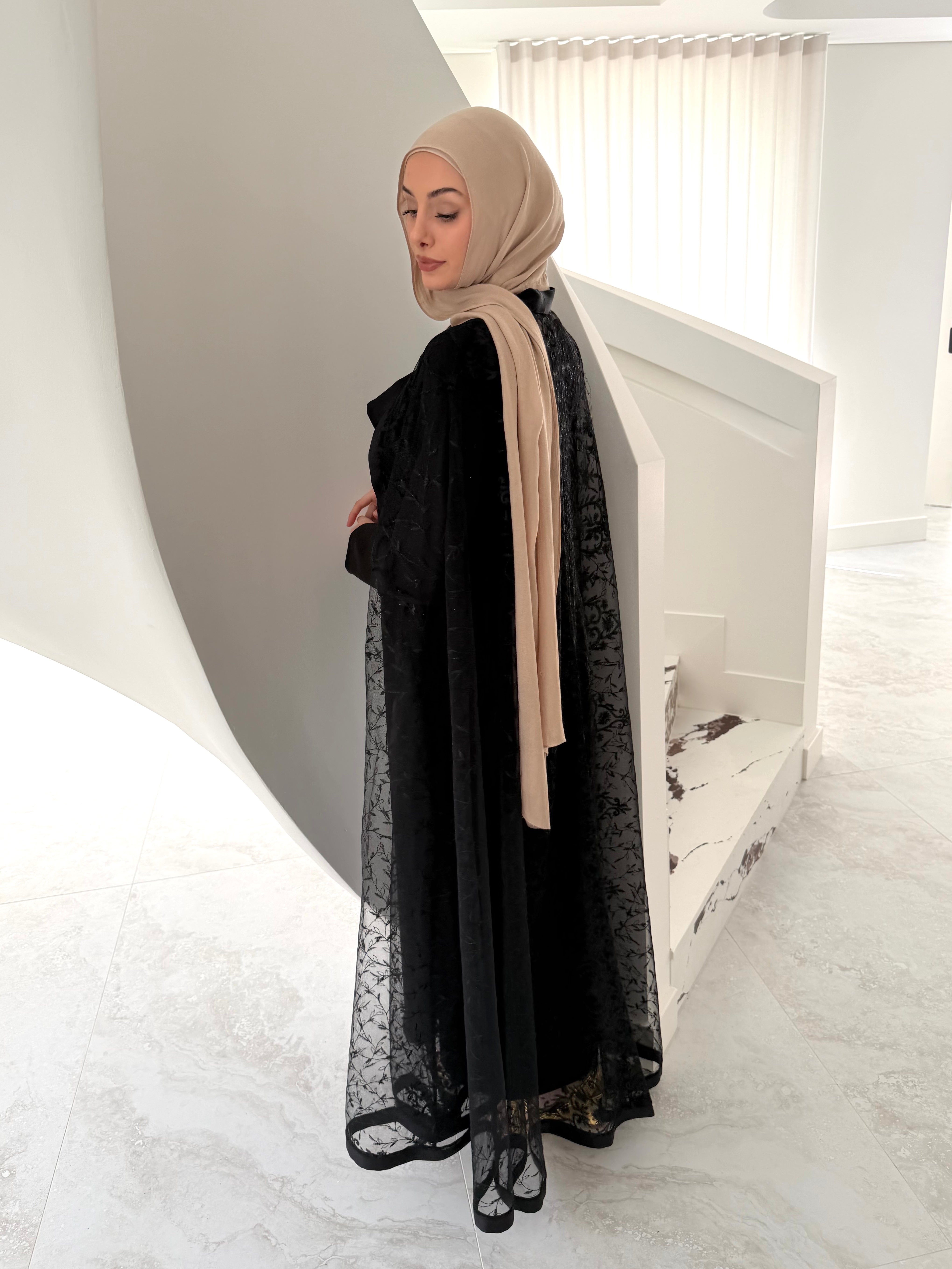 ZARINA CAPE SET