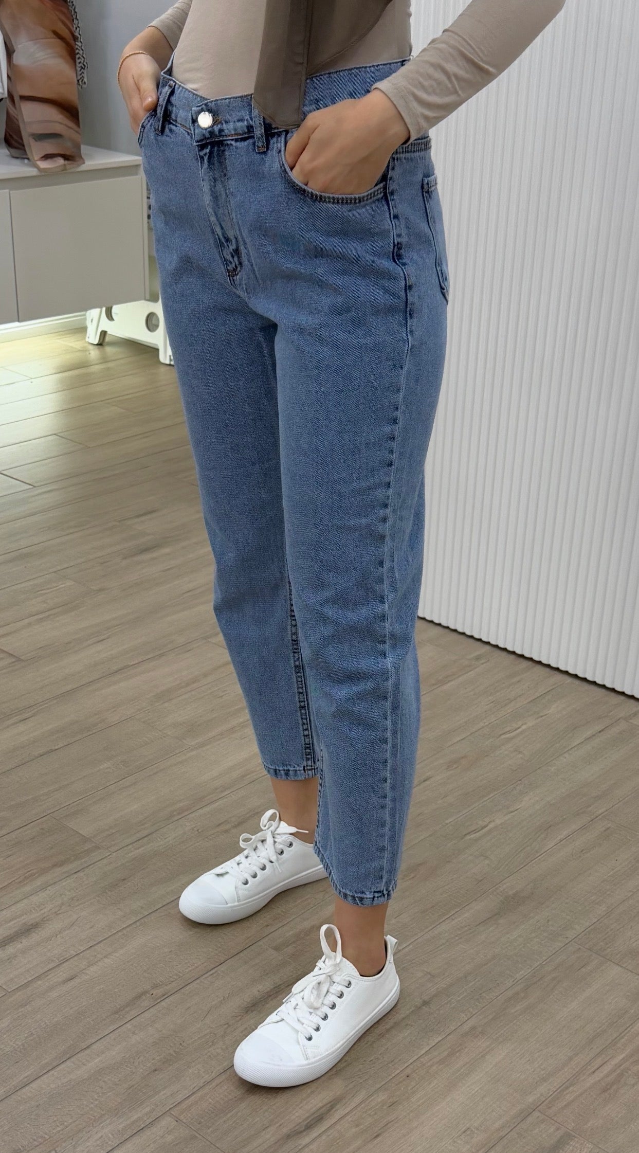 BASIC  JEANS