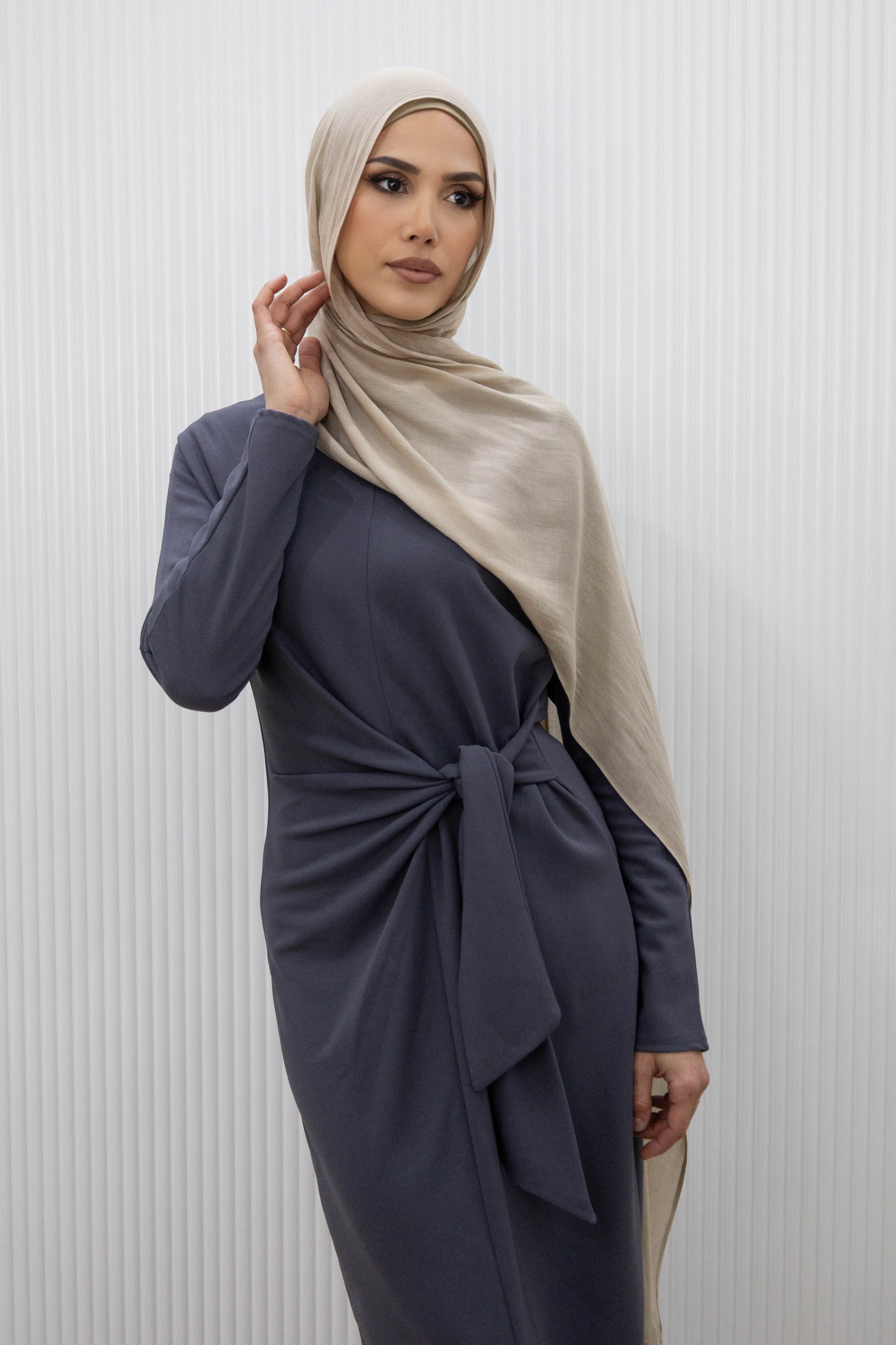 MIDI TIE DRESS