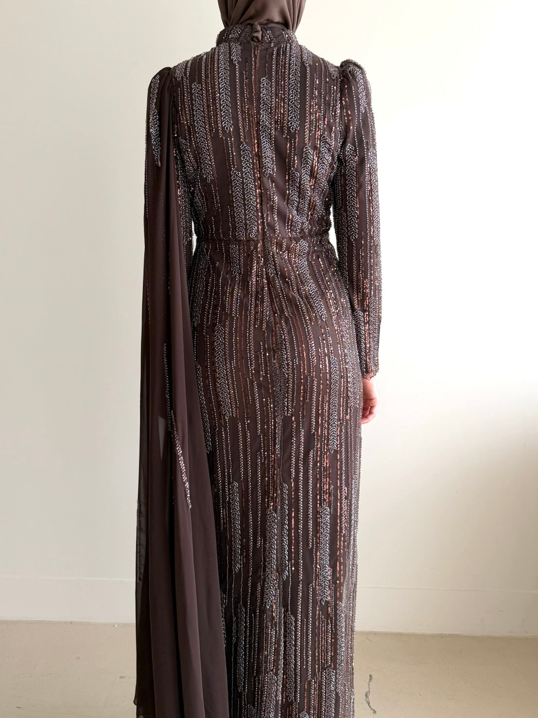 ELLEN SEQUINS DRESS- ESPRESSO