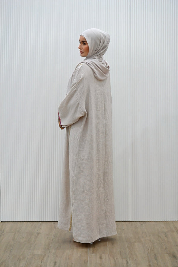 Manel Dress – curve-friendly modest base for December events