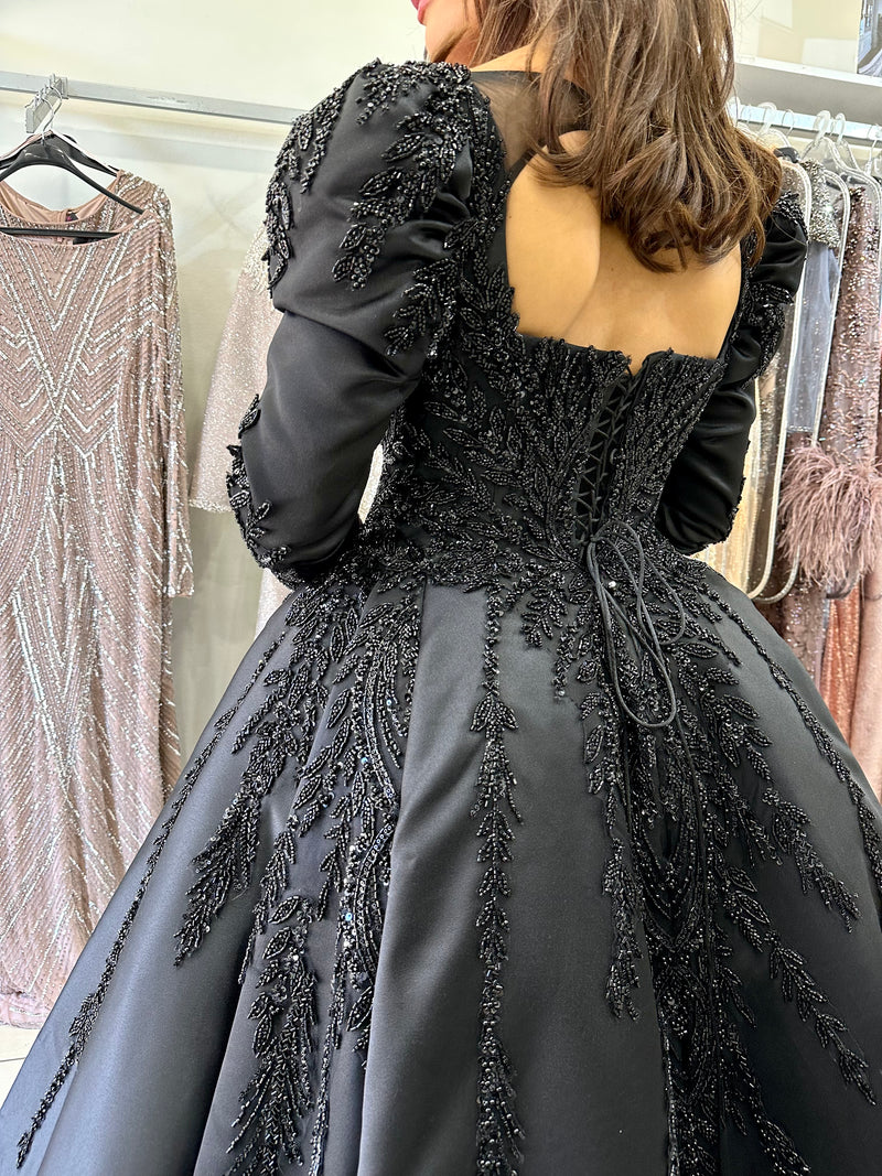 BLACK HIRE BALLGOWN