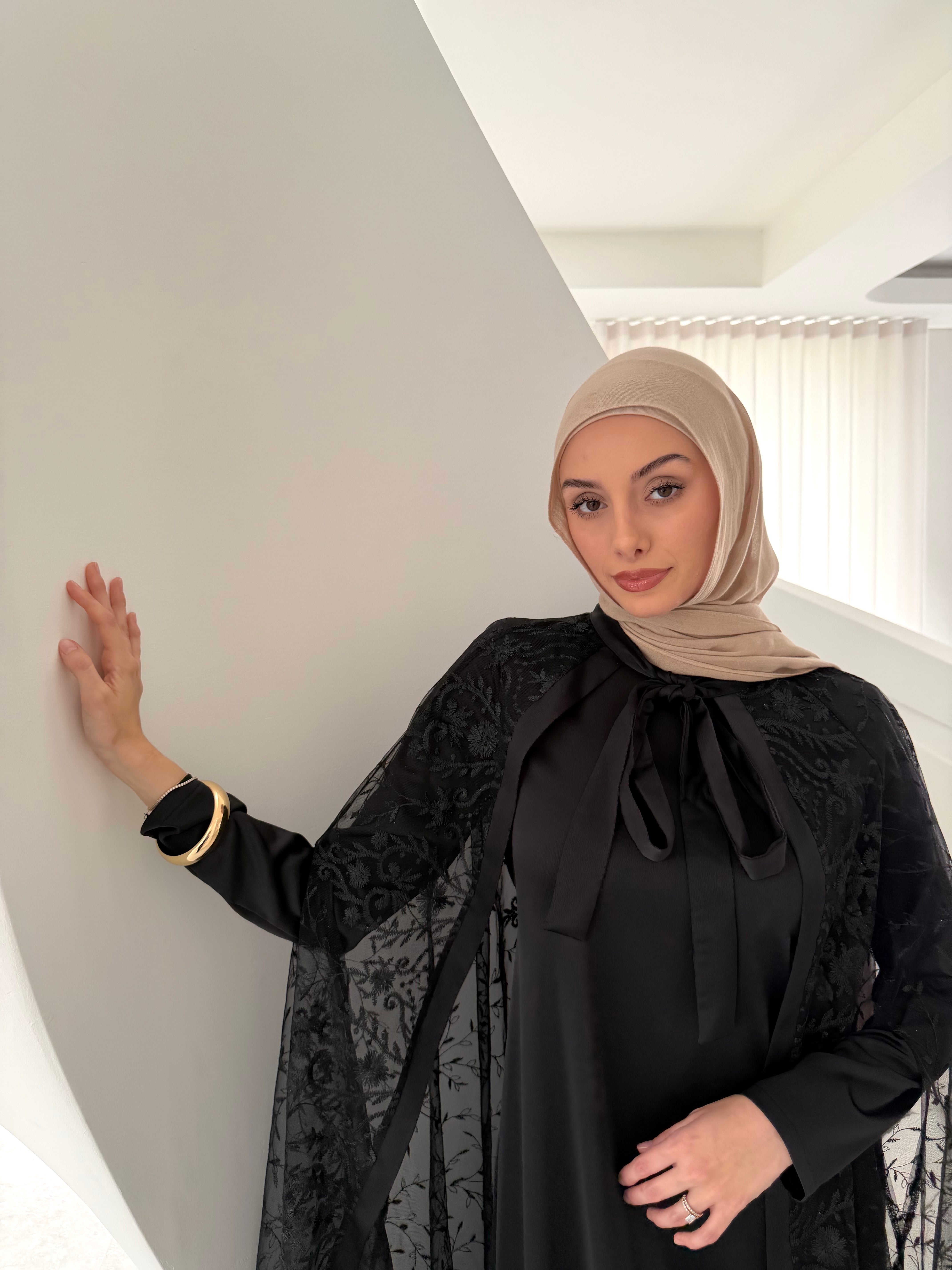 ZARINA CAPE SET