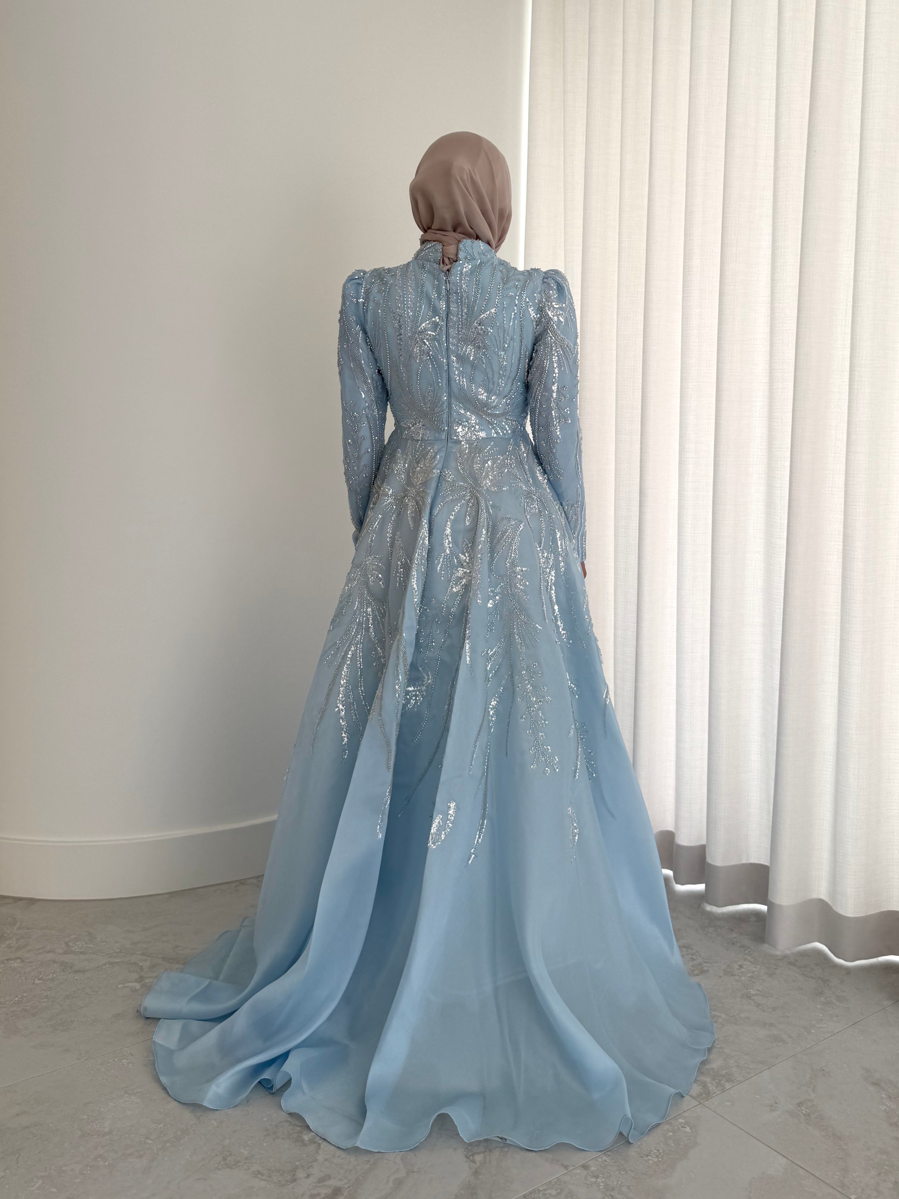 FROSTED BLOOM GOWN