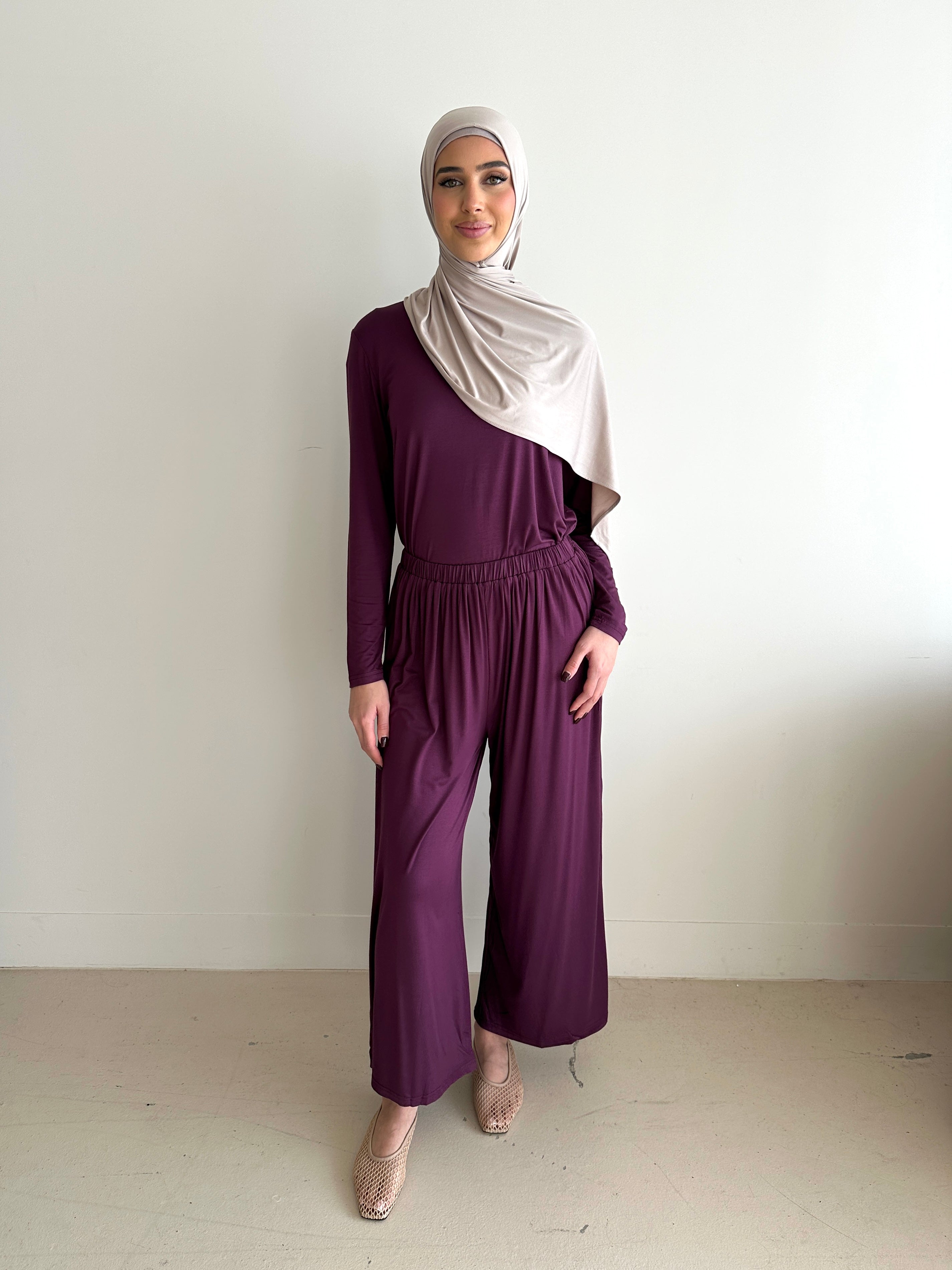 ESSENTIAL WIDE-LEG PANT