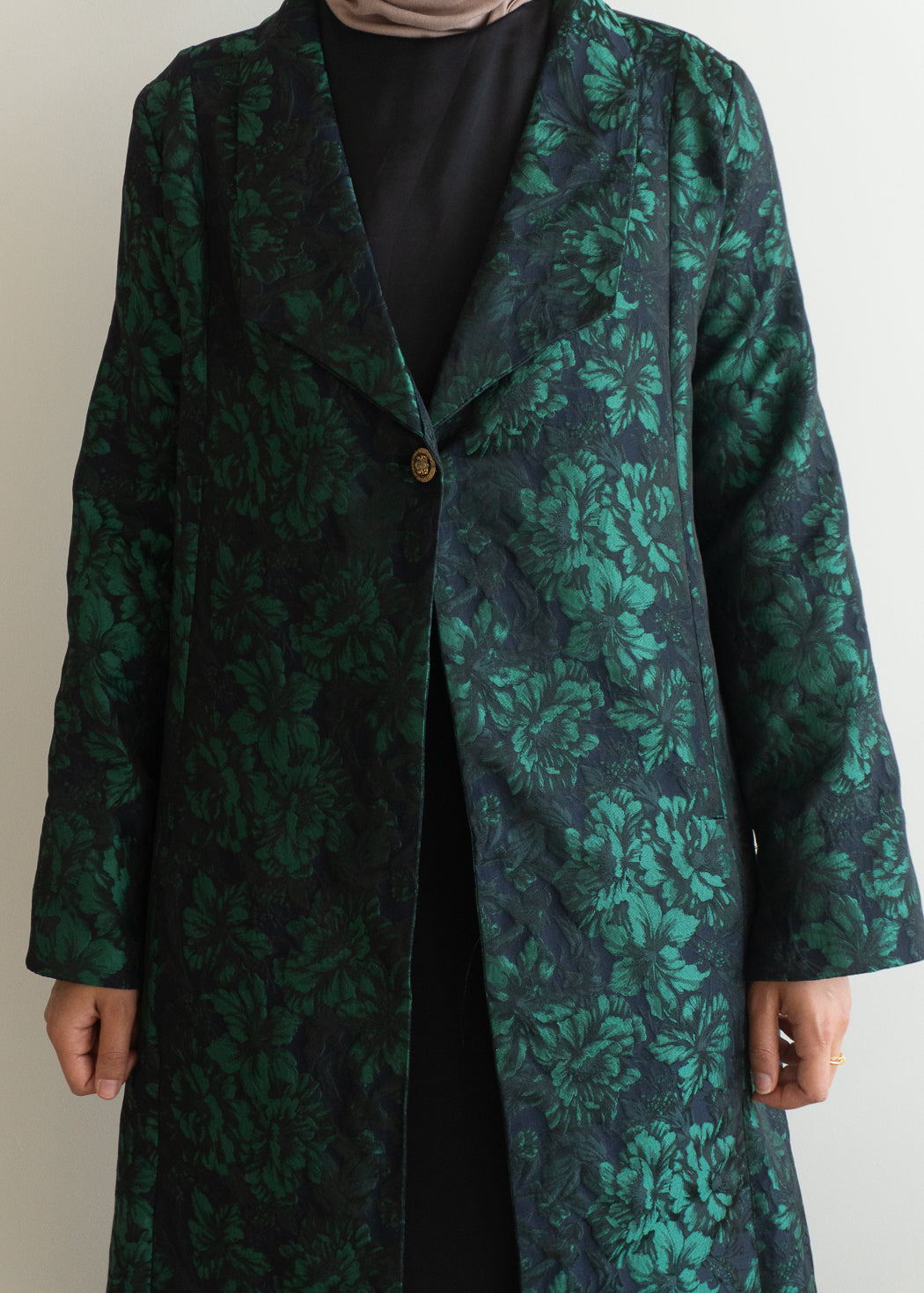 Expertly designed, the EDEN JACQUARD COAT SET exudes bold elegance with its thick brocade coat and fully lined dress underlay.