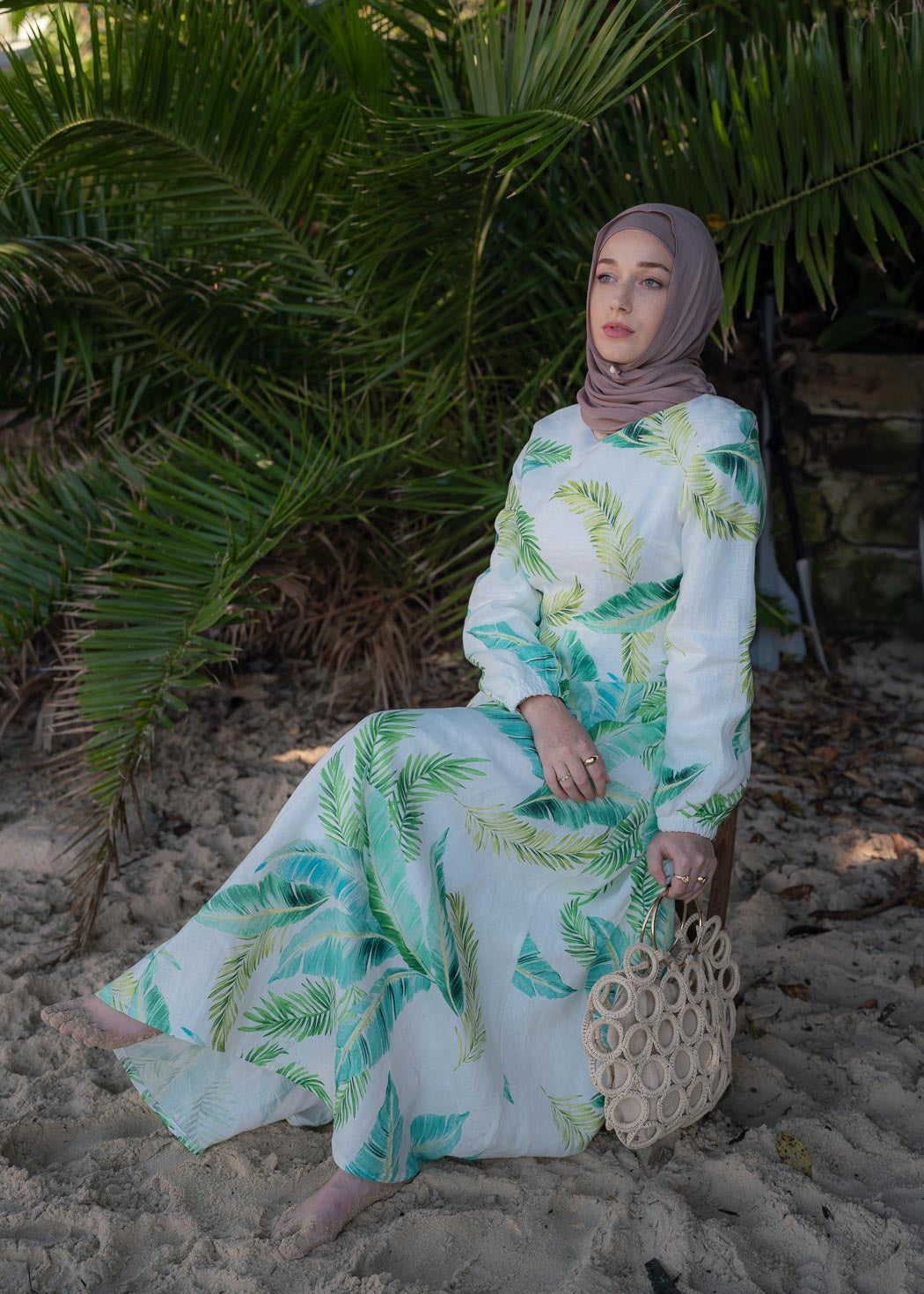Made with bright and uplifting hues, the EVERGREEN ESCAPE DRESS, is the perfect number for your next holiday. Like our signature Amira Linen Dress, except this one features a tropical inspired leafy print. 