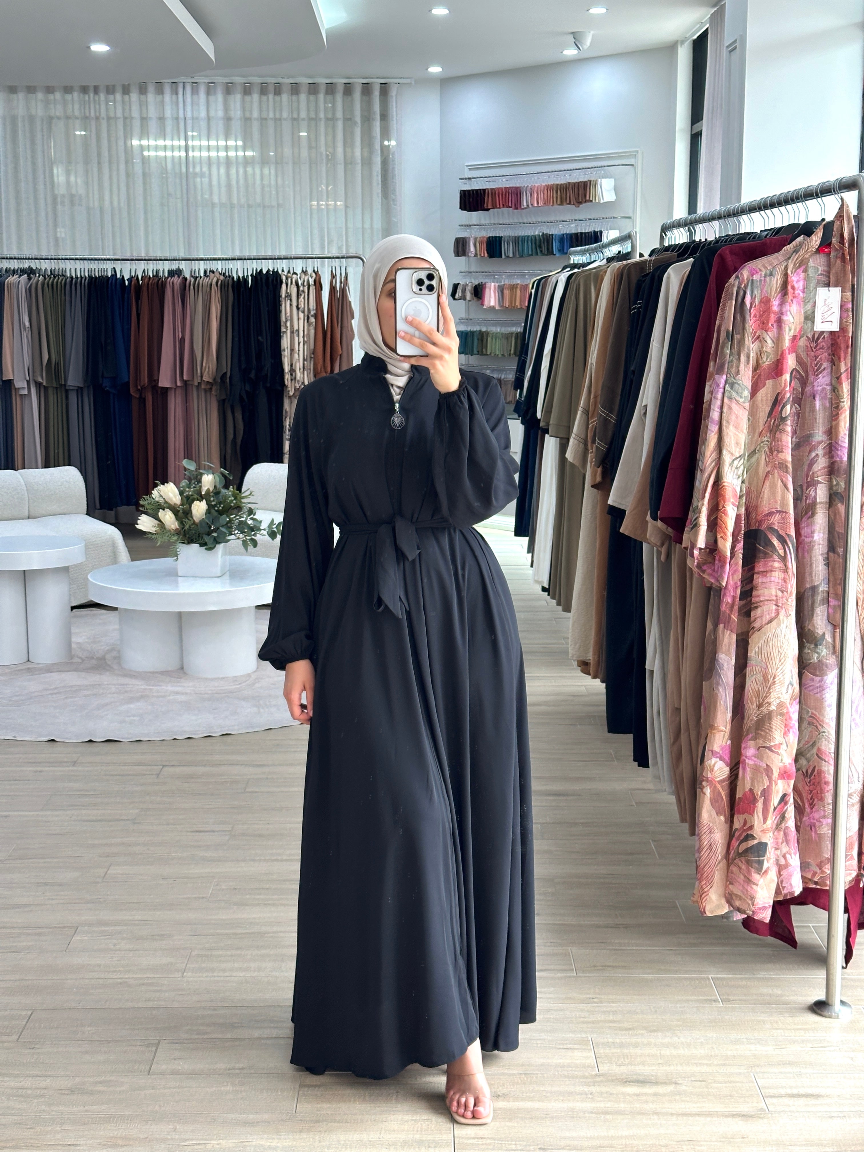 women's maxi full length abaya in black for modest islamic muslimah girls. suitable for hijabi, full coverage with zipper and long sleeves. lightweight and non- see through. 
