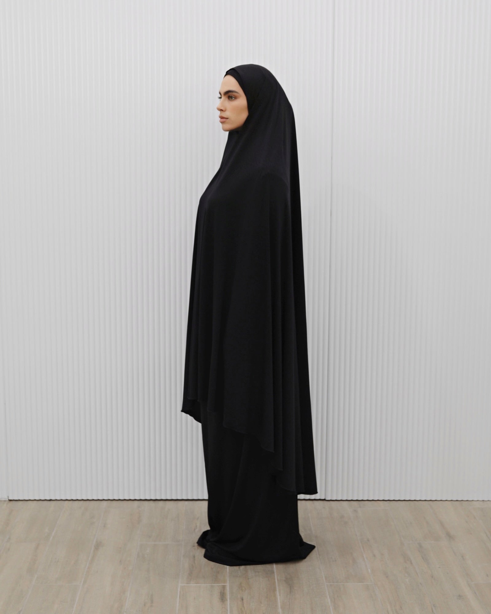 Our signature pray set is made of a loose and comfortable fabric. It features our large signature jilbab and a matching floor length skirt.&nbsp;