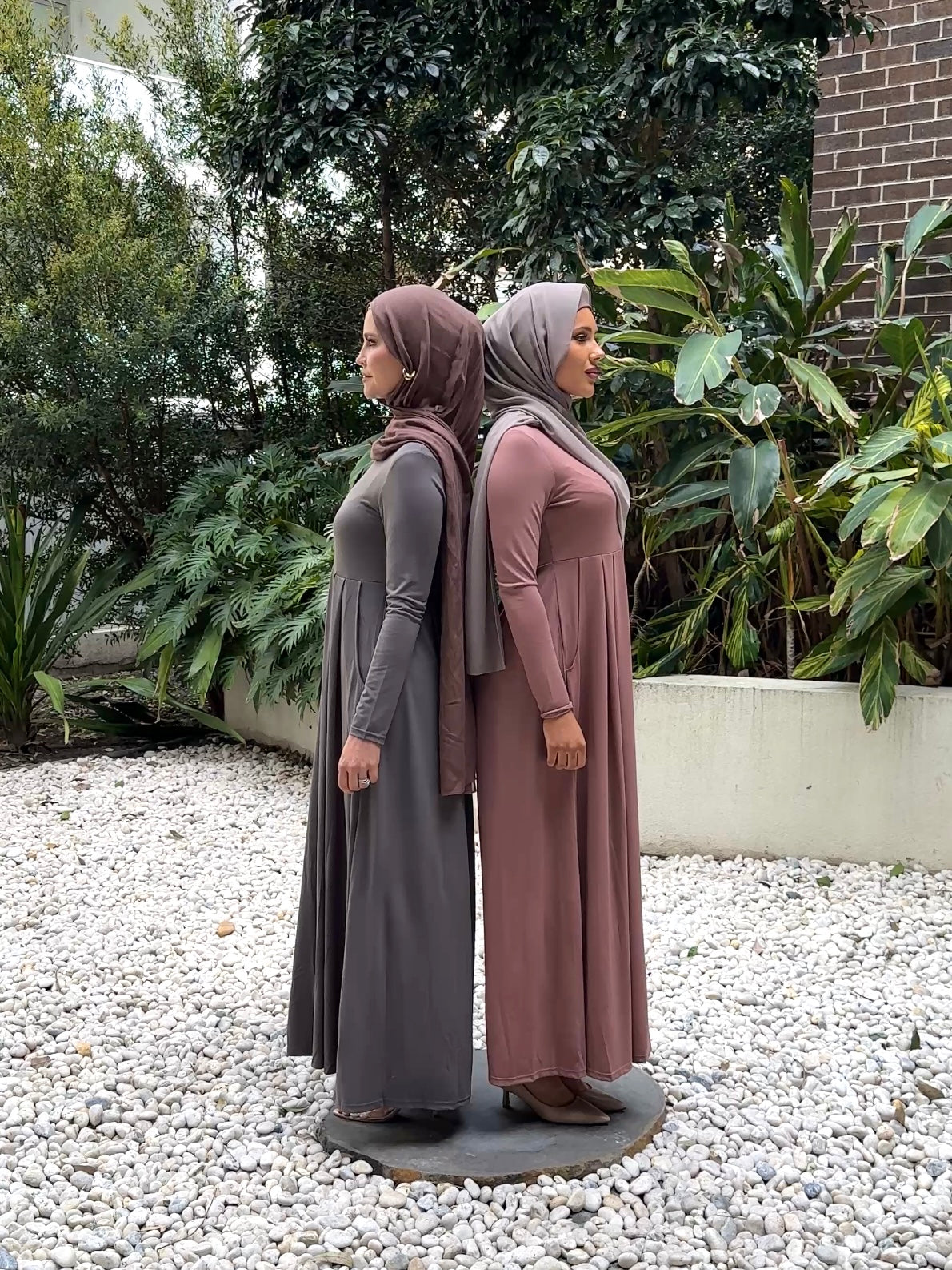 women's maxi jersey dress, versatile and lightweight for spring/summer with pockets, modest dress for hijabi