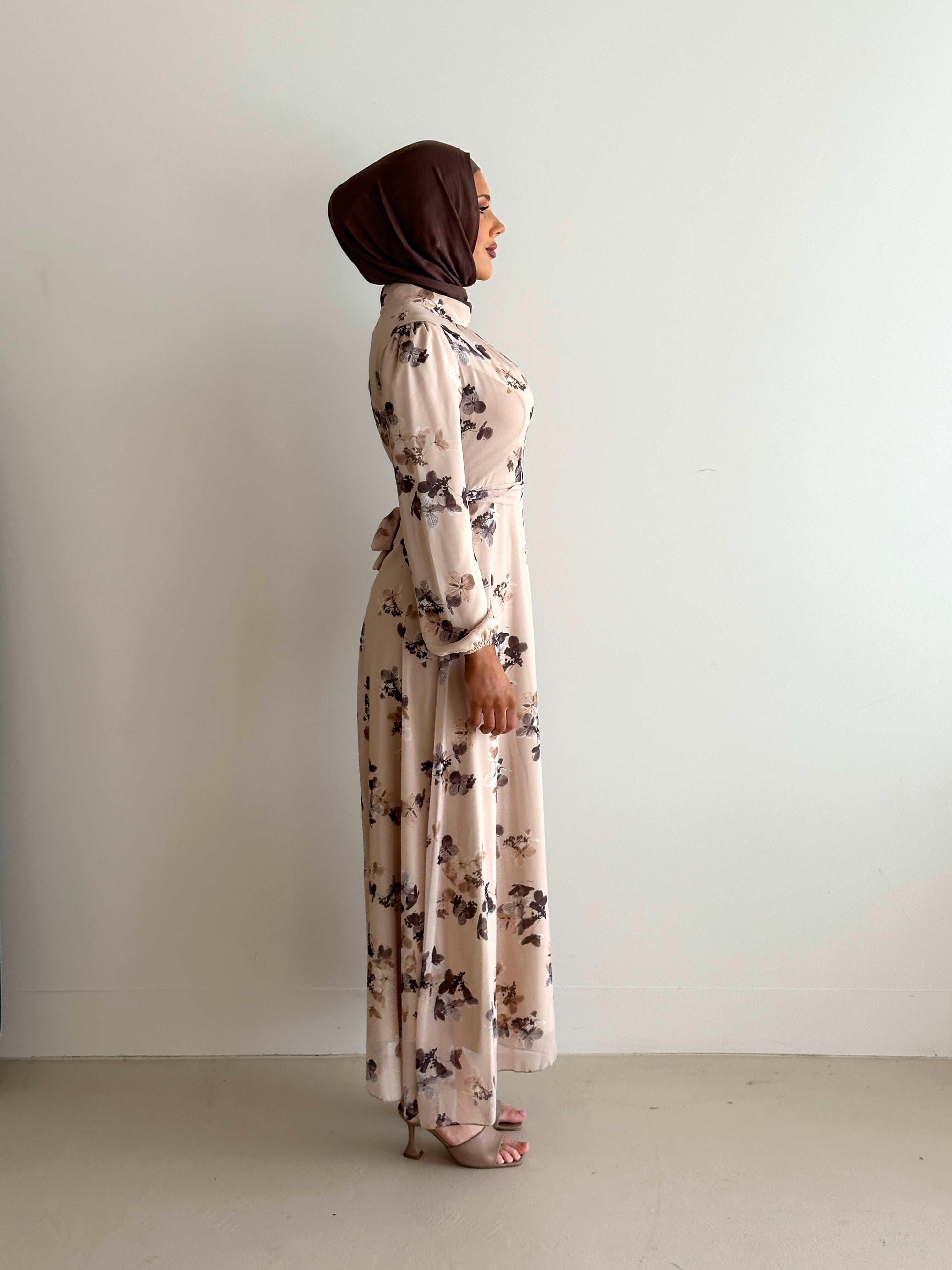 women's floral modest dress, maxi full length with long sleeves and floral chiffon print, lightweight for spring/summer