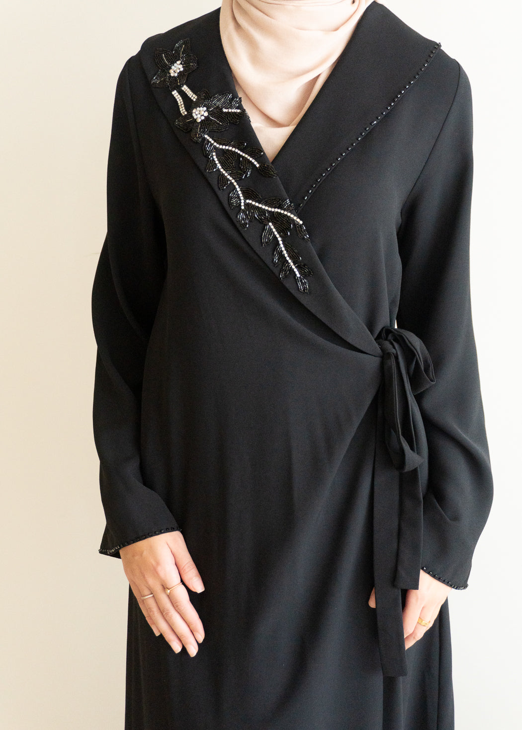 NAHLA WRAP ABAYA