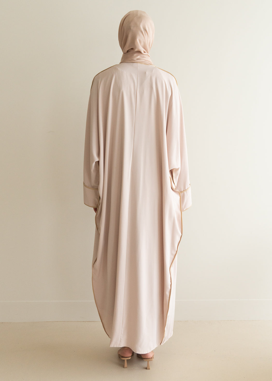 LAMYA ABAYA SET