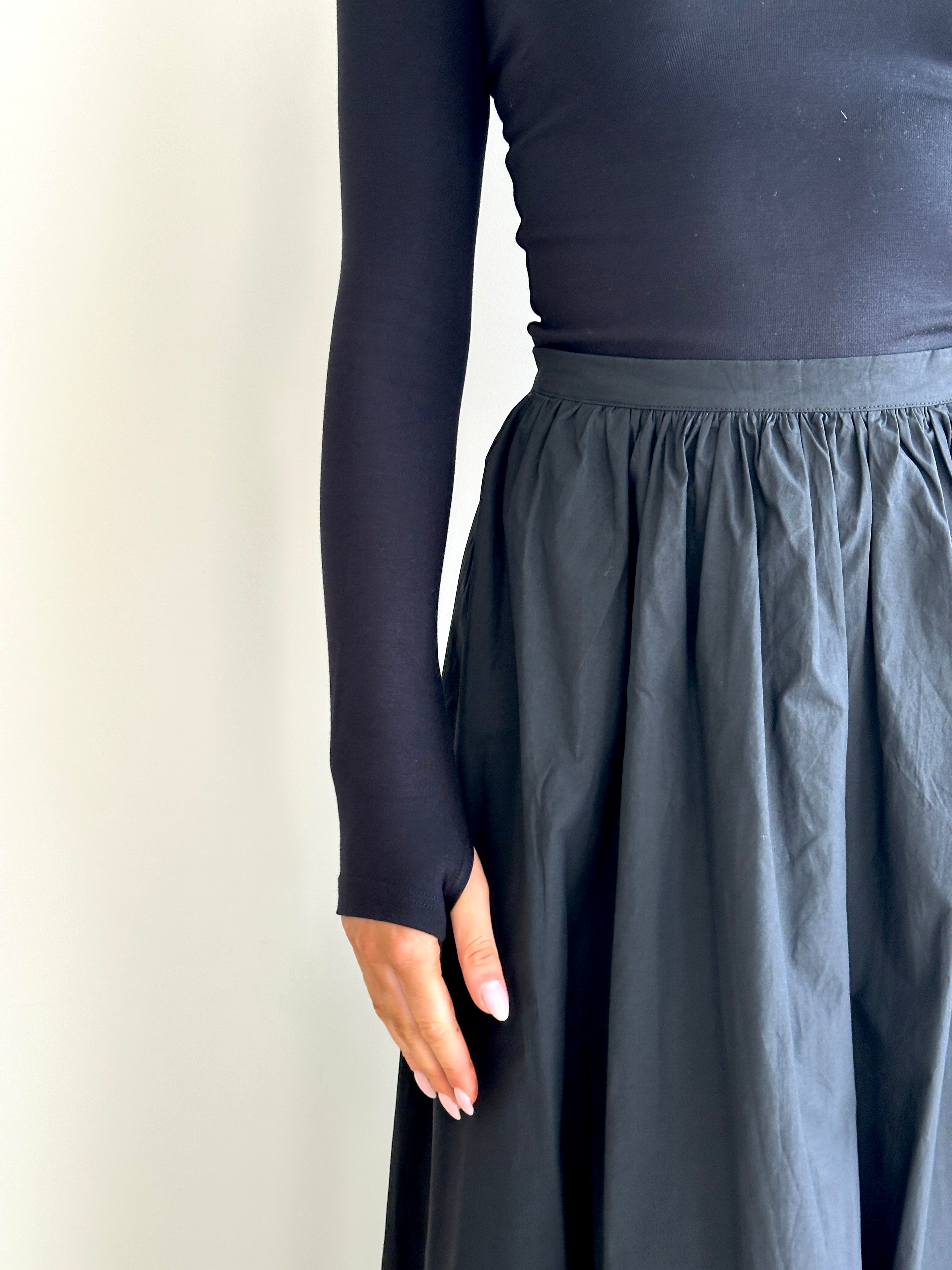 women's long sleeve body top, essential for layering 