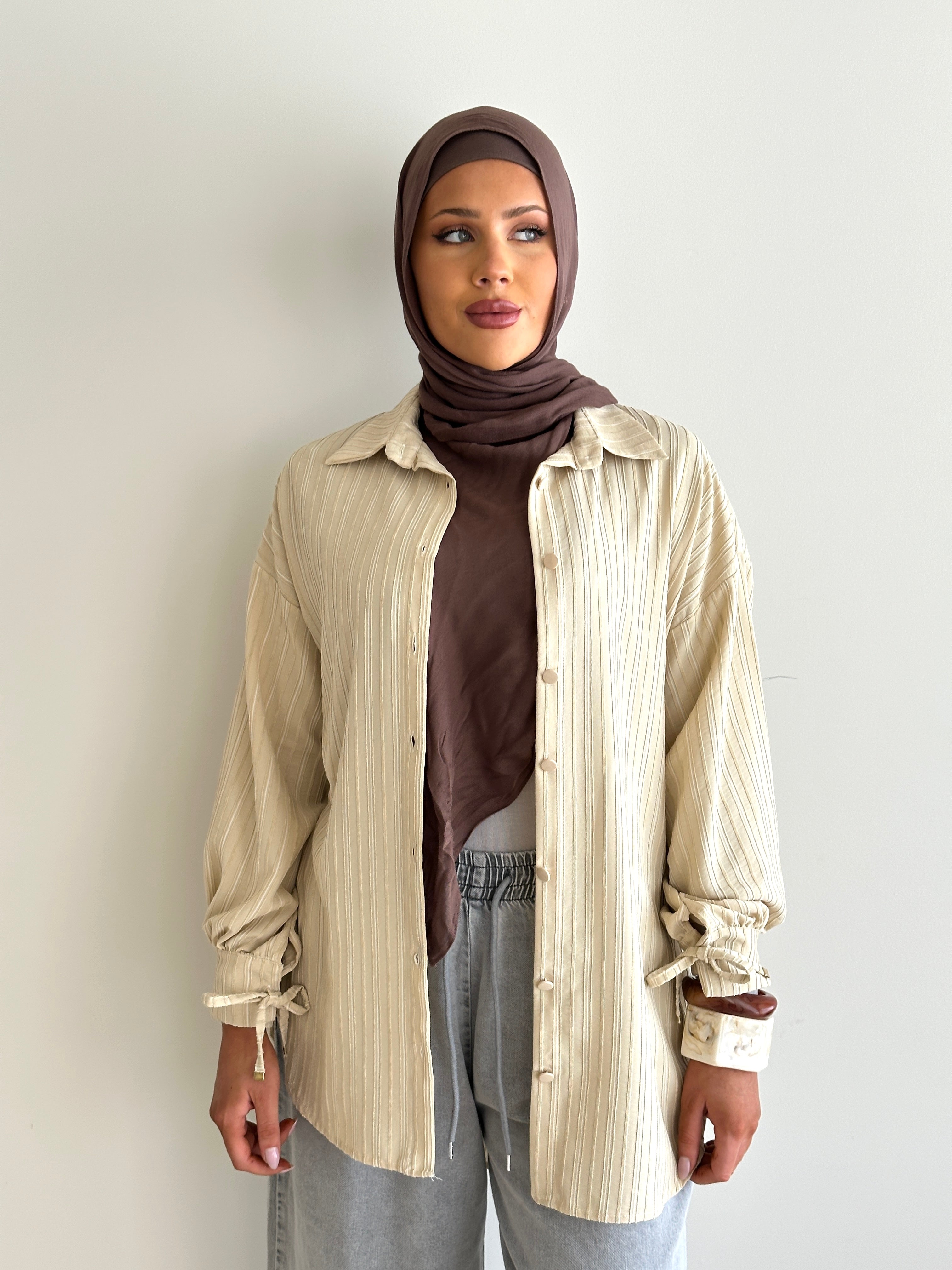 women's long button shirt in pastel yellow for spring/summer , modest, lightweight 