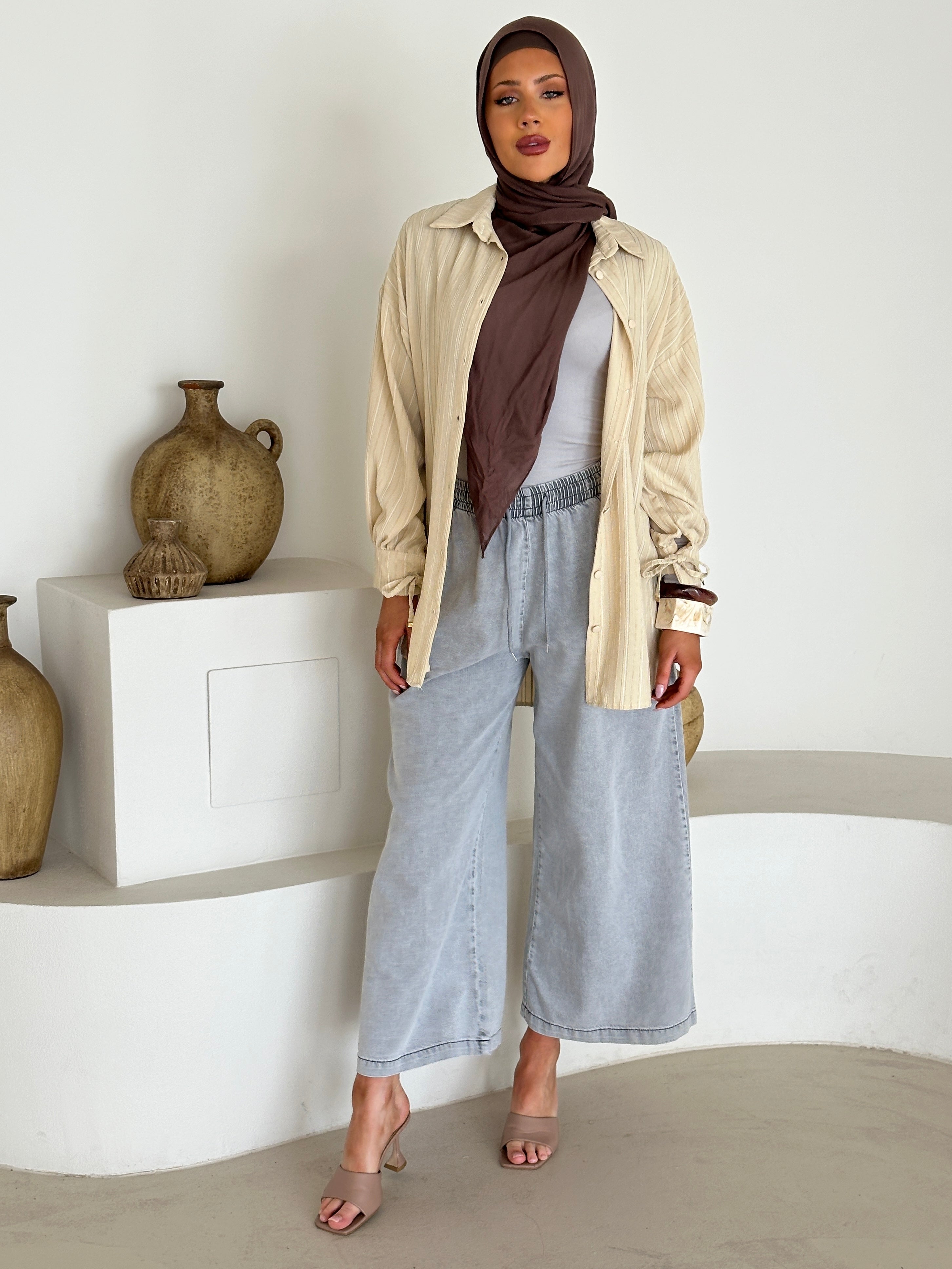 women's long button shirt in pastel yellow for spring/summer , modest, lightweight 