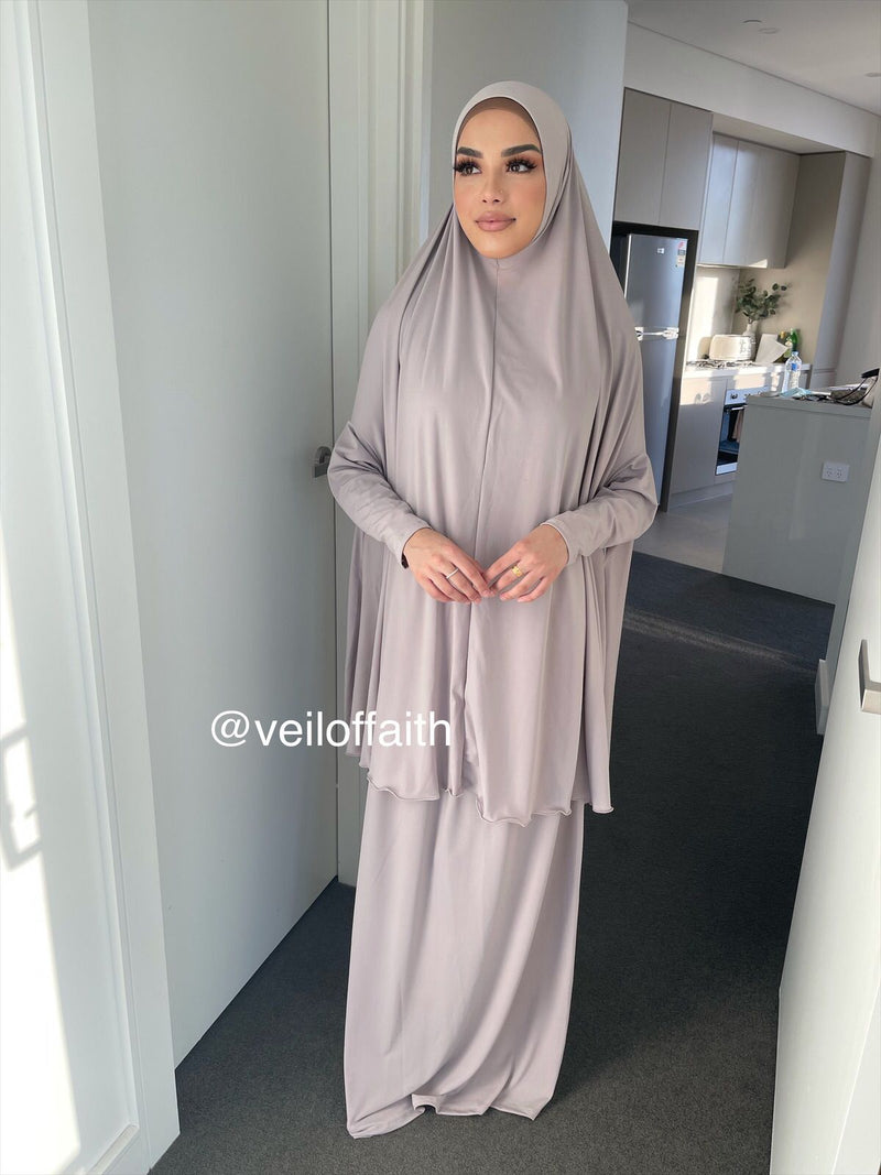 STONE JILBAB WITH SLEEVES