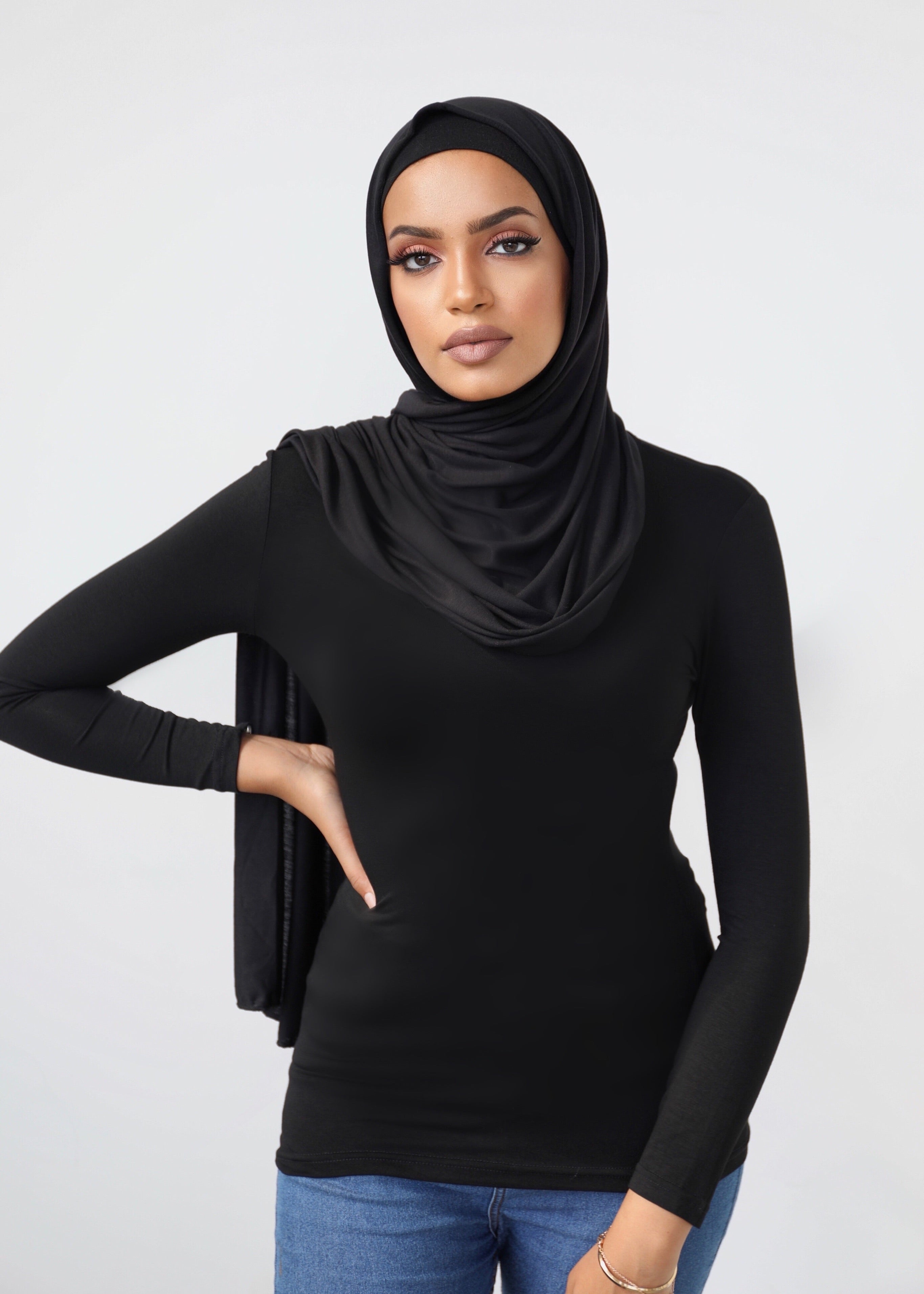 VOF SIGNATURE BLACK BODY TOP