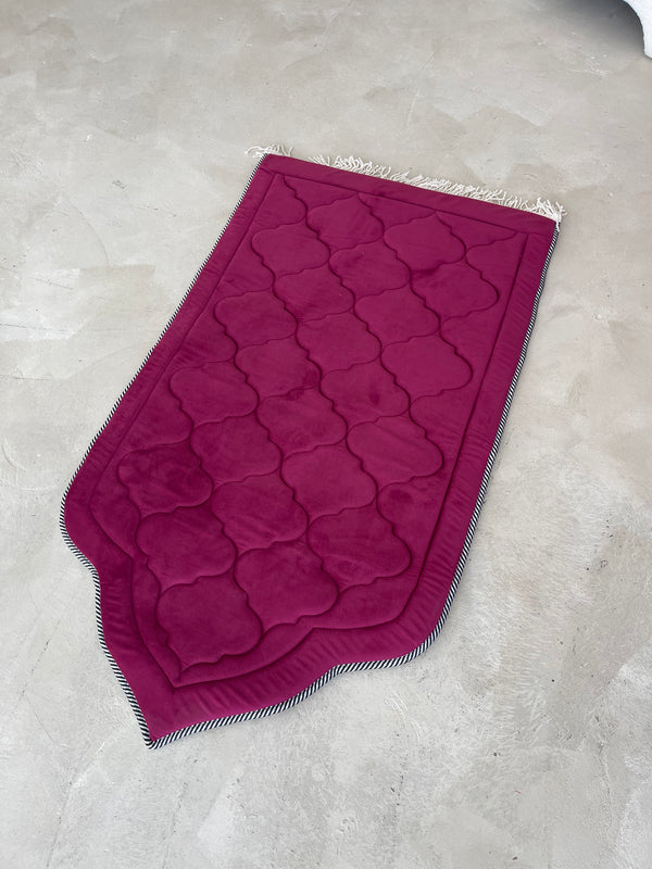 MAJESTIC PRAYER MAT-FUSCHIA